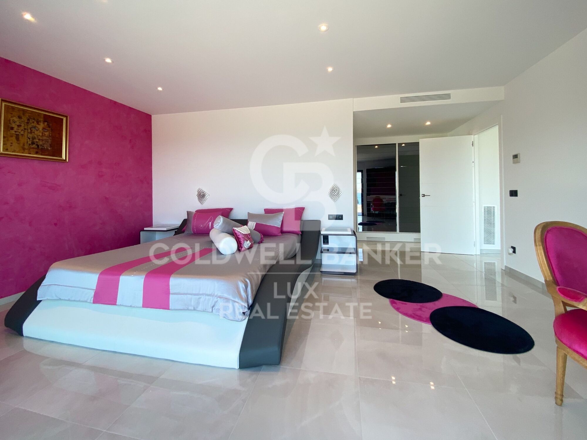 Villa de lujo en venta en primera línea de mar en Llançà, Costa Brava