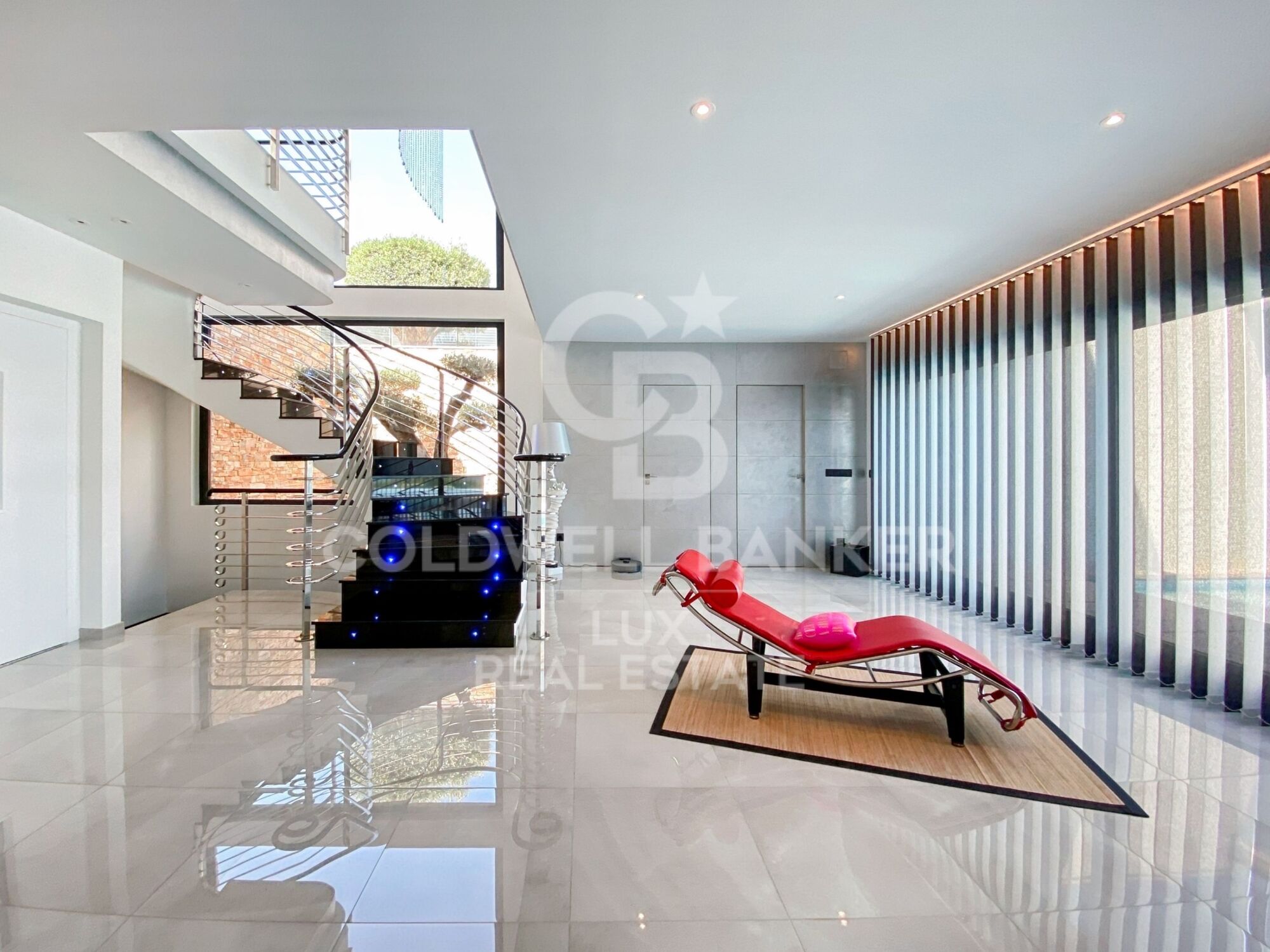 Villa de lujo en venta en primera línea de mar en Llançà, Costa Brava