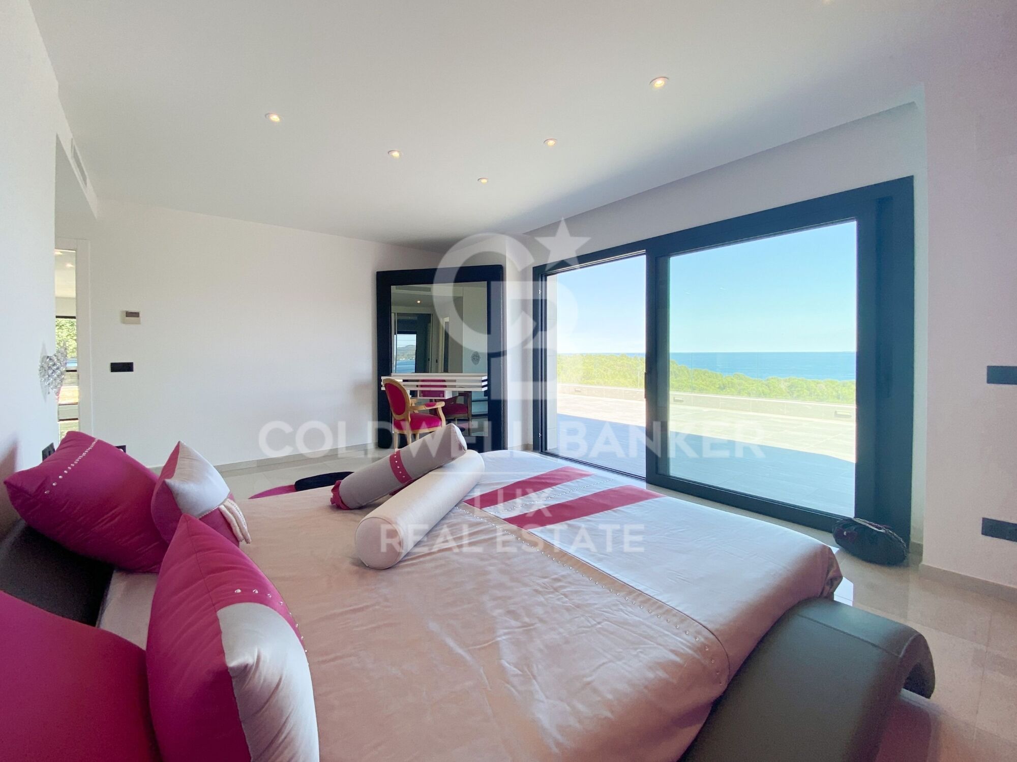 Luxury seafront villa for sale in Llançà, Costa Brava