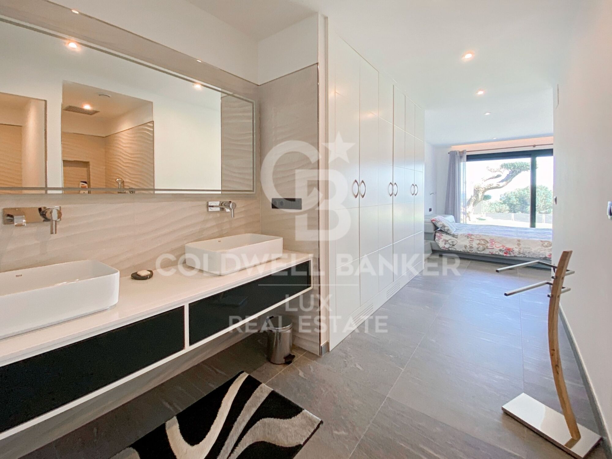 Luxury seafront villa for sale in Llançà, Costa Brava