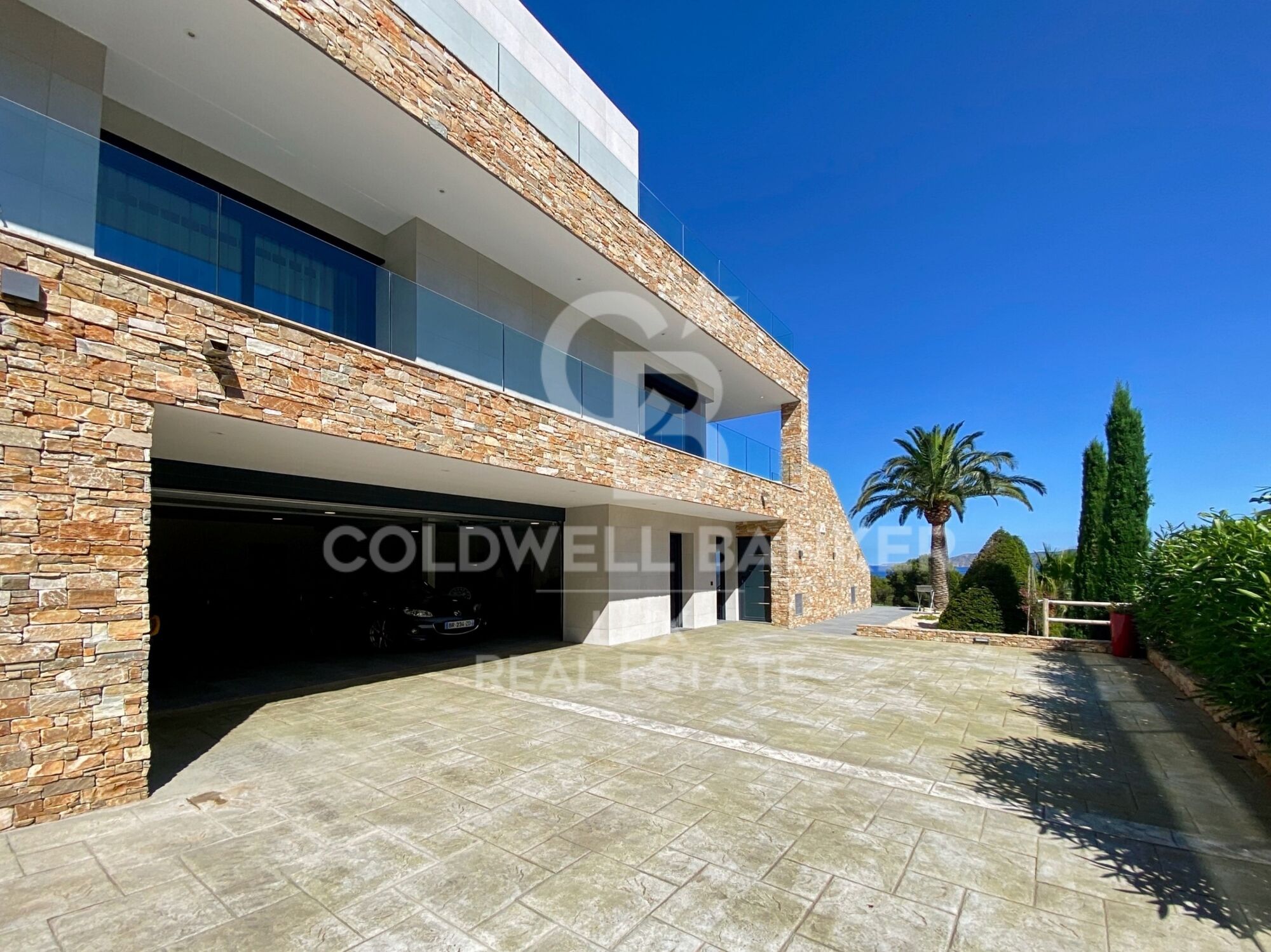 Luxury seafront villa for sale in Llançà, Costa Brava