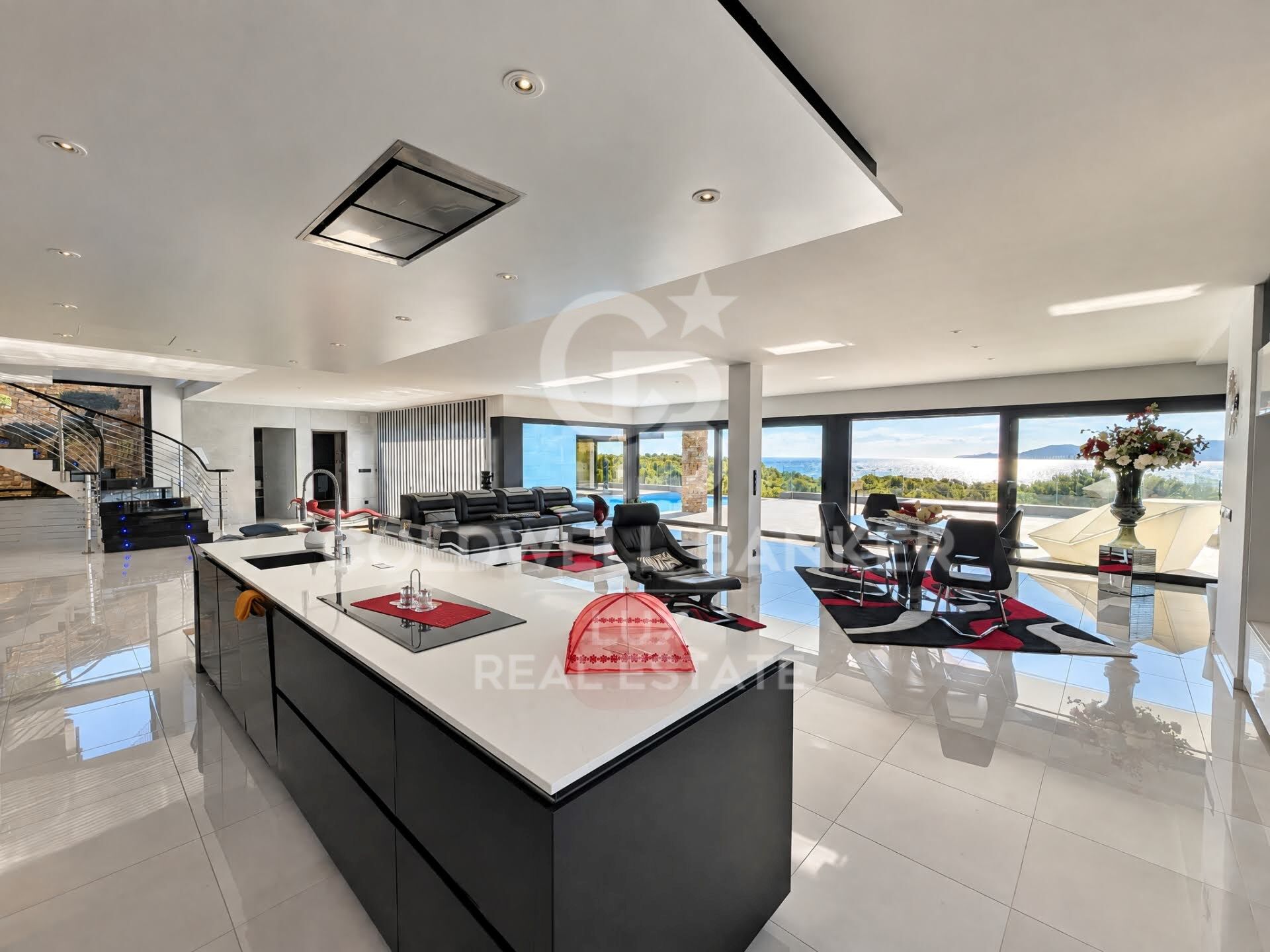Luxury seafront villa for sale in Llançà, Costa Brava
