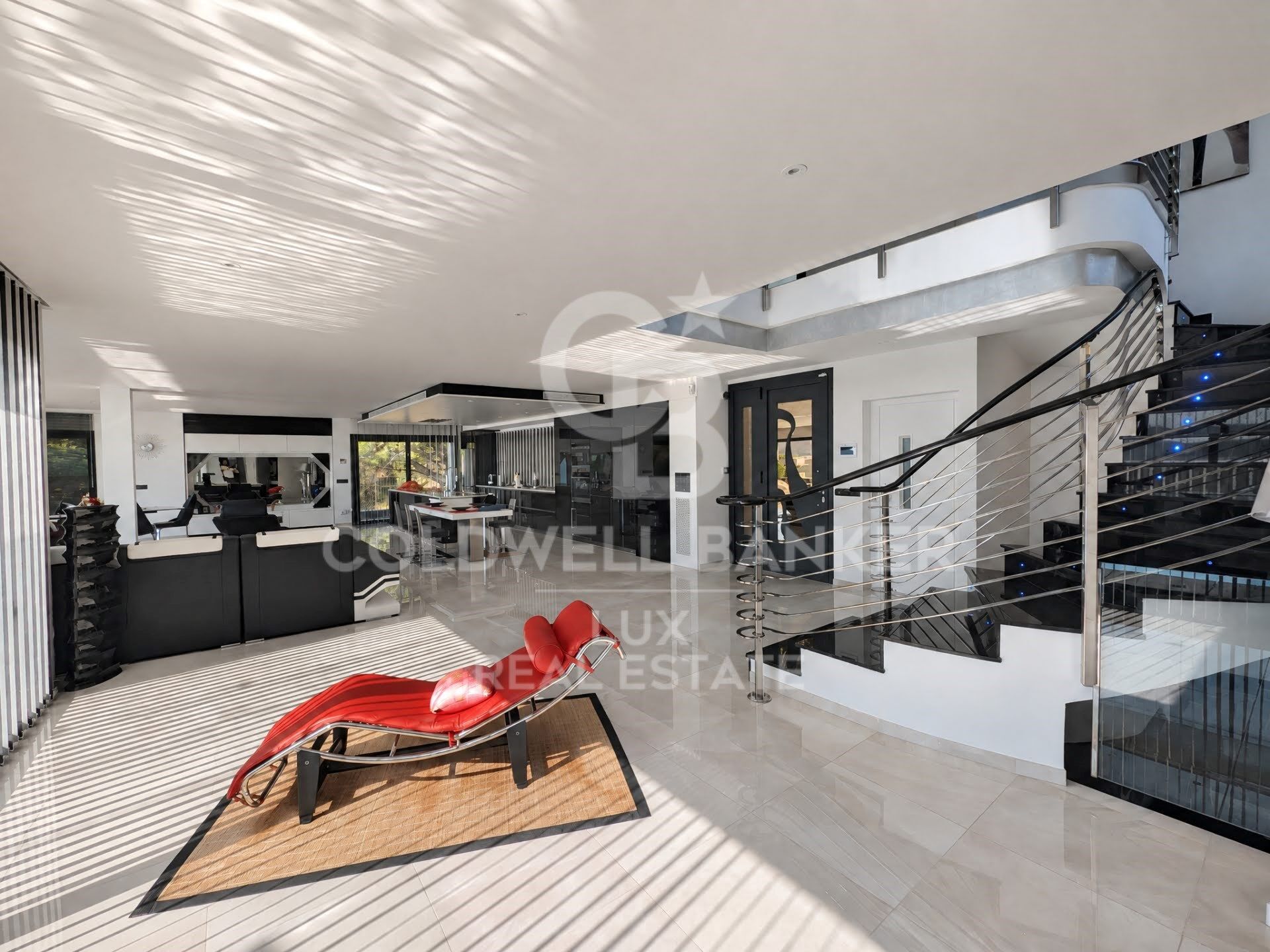 Luxury seafront villa for sale in Llançà, Costa Brava
