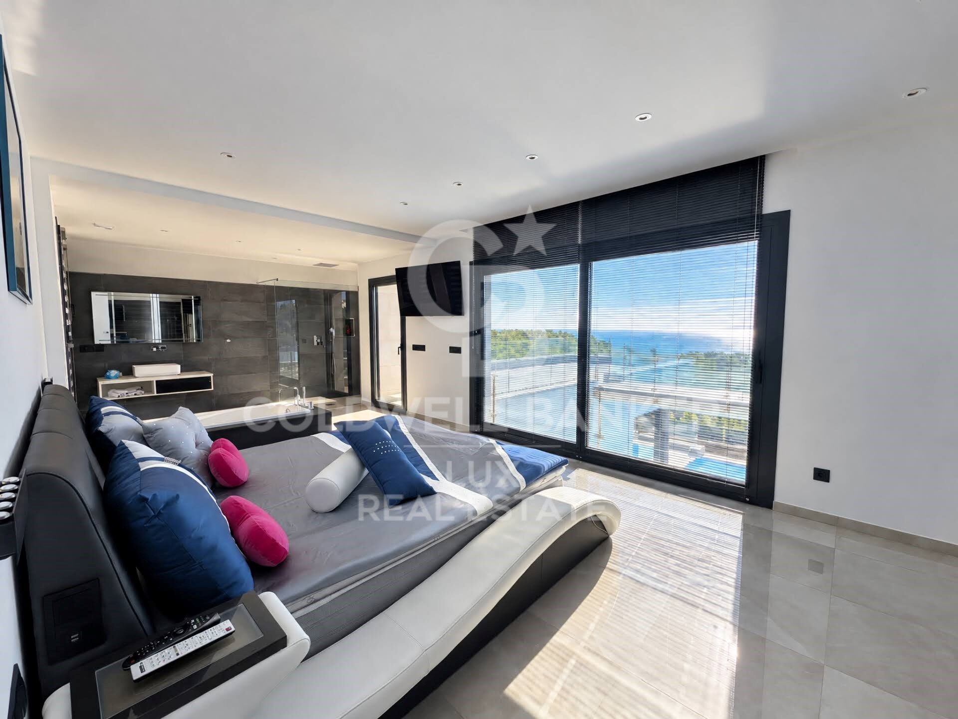 Luxury seafront villa for sale in Llançà, Costa Brava
