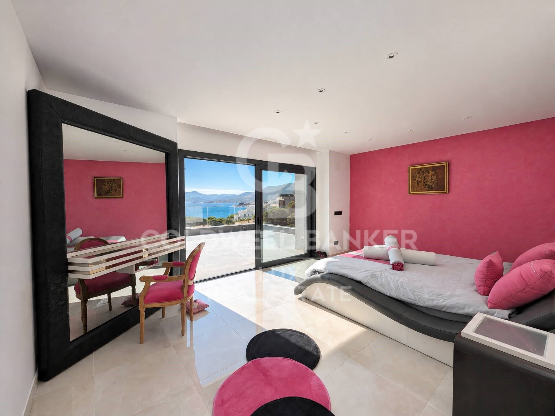 Luxury seafront villa for sale in Llançà, Costa Brava