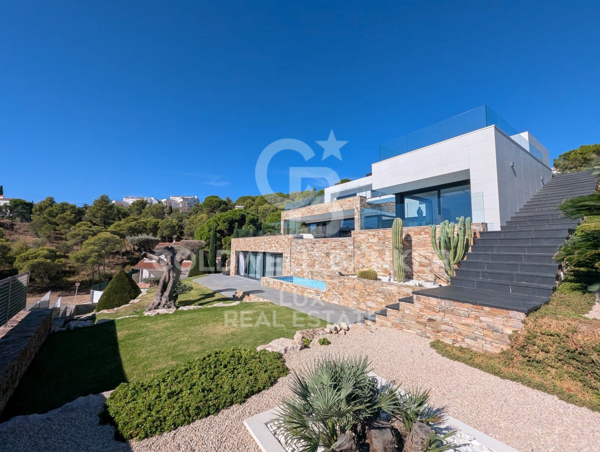 Luxury seafront villa for sale in Llançà, Costa Brava