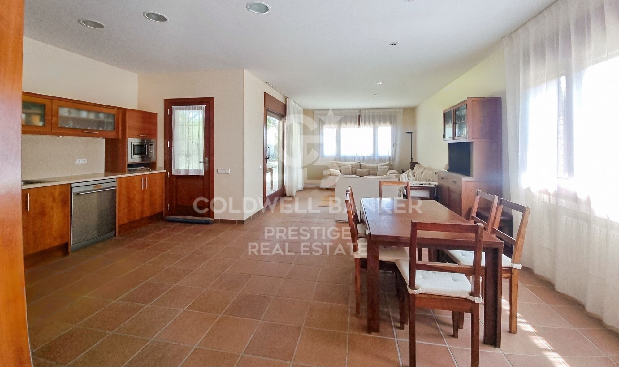 Country house with sea views and large plot in front of Sant Andreu de Llavaneres Golf.