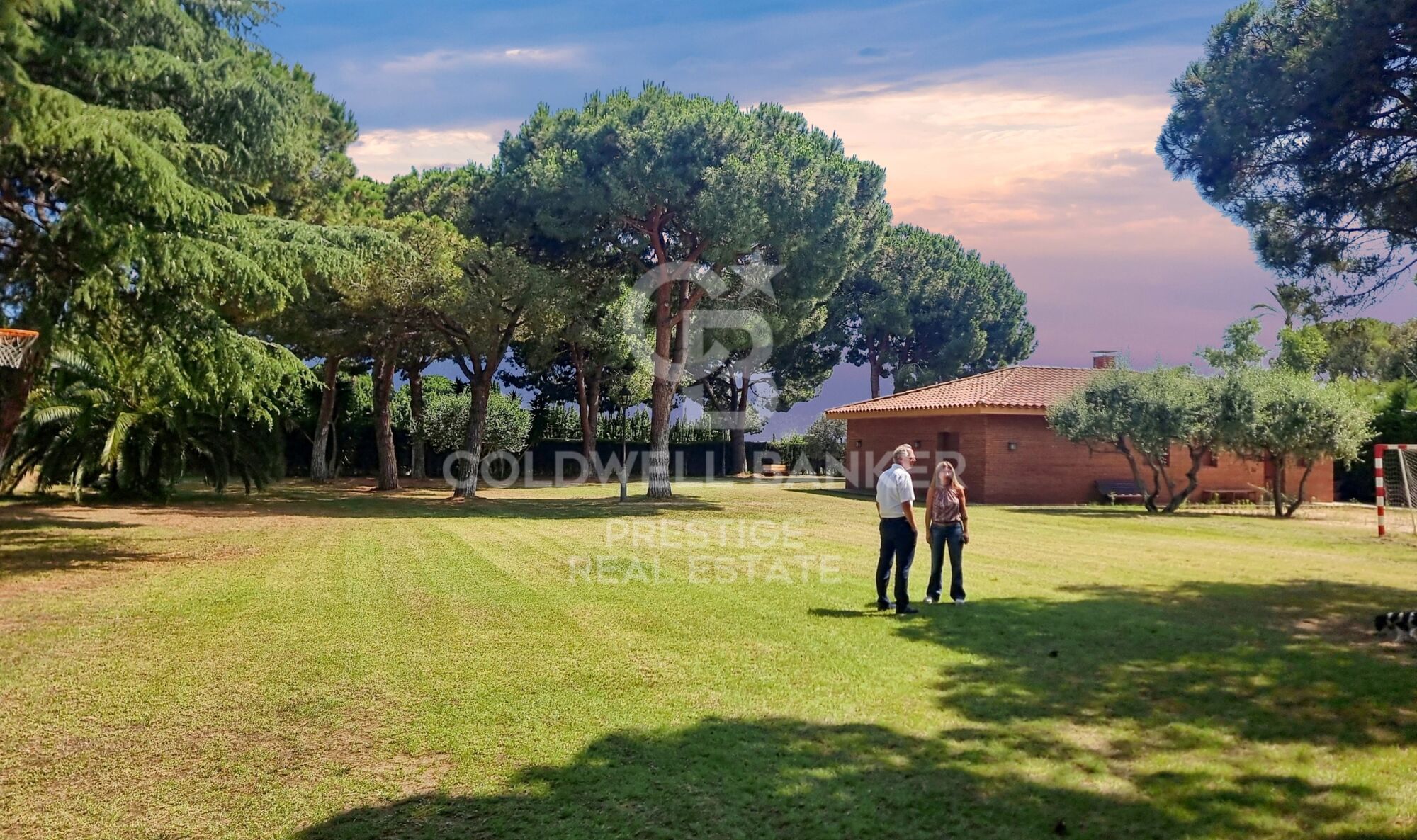Wohnhaus mit Meerblick, vor dem Golfplatz, in Sant Andreu de Llavaneres.