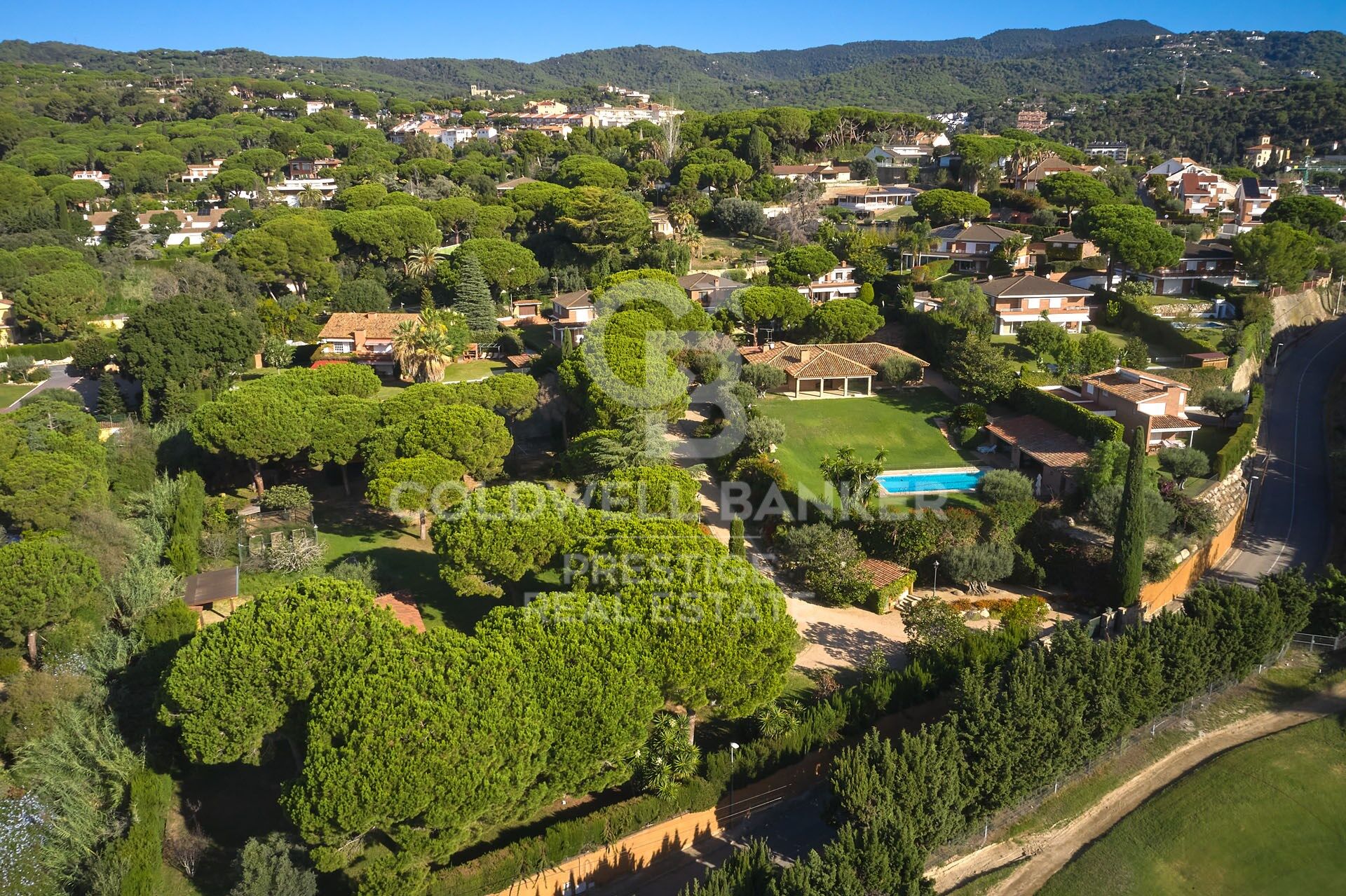 Wohnhaus mit Meerblick, vor dem Golfplatz, in Sant Andreu de Llavaneres.