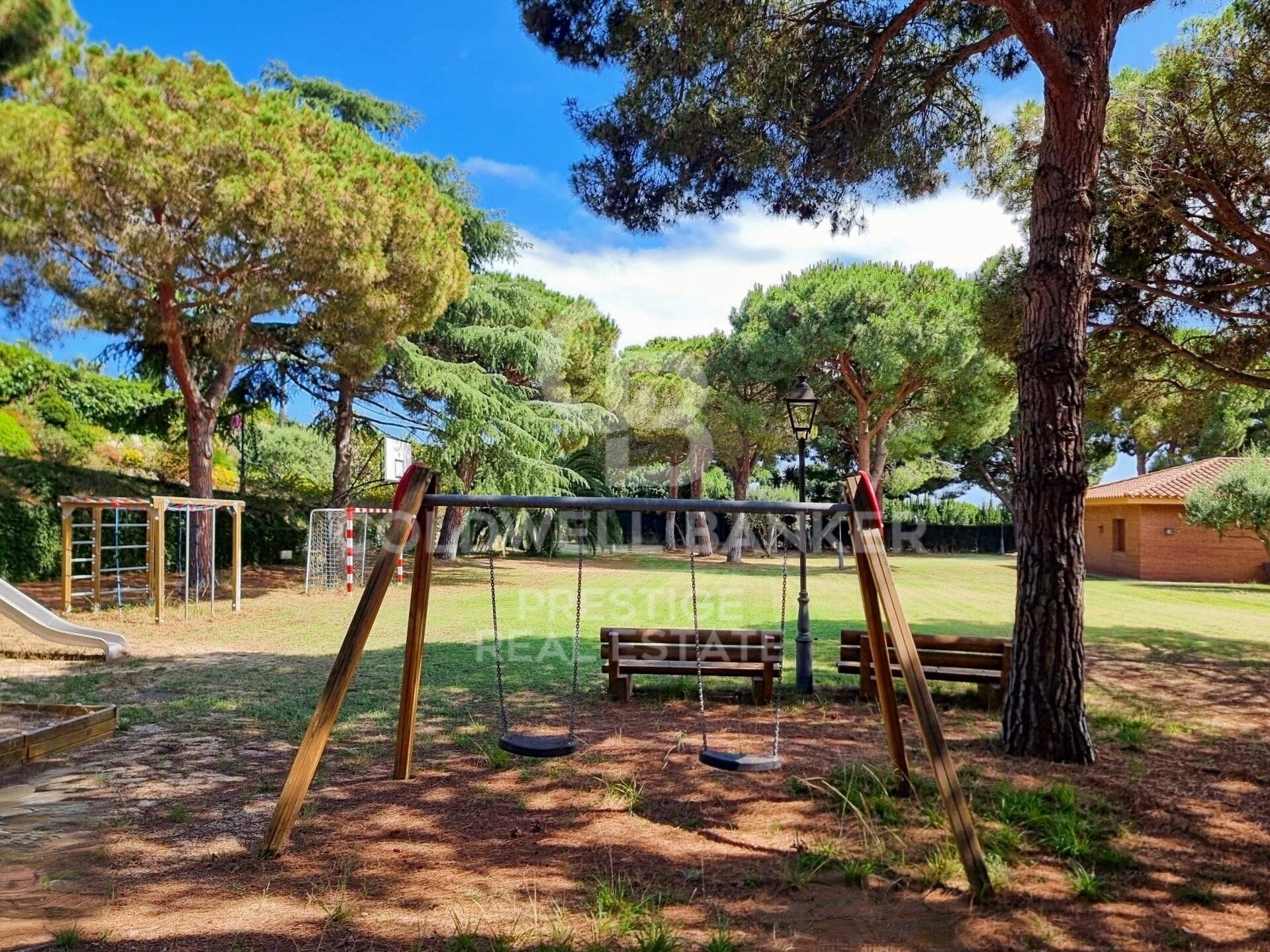 Wohnhaus mit Meerblick, vor dem Golfplatz, in Sant Andreu de Llavaneres.