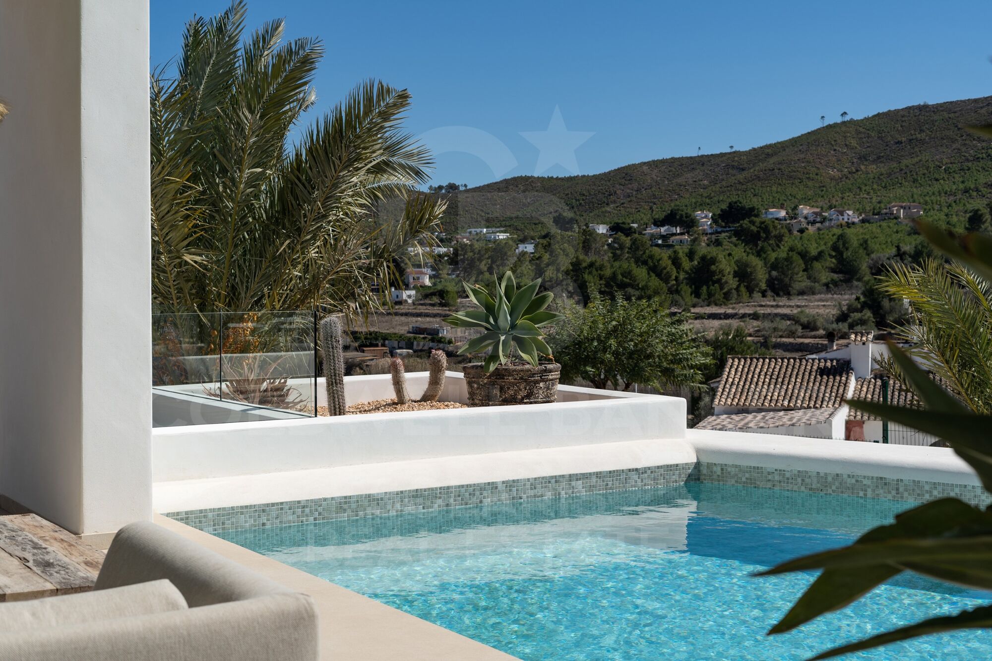 Villa Ca Salina - style Ibiza, à distance de marche d'une école internationale, Javea