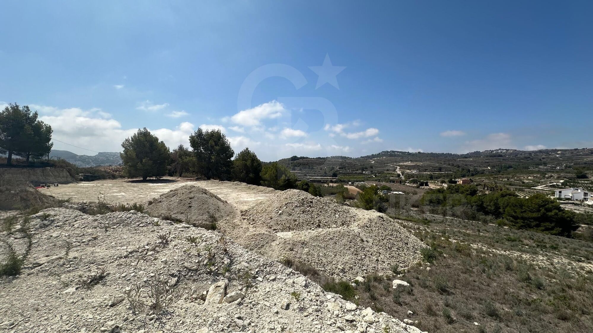 CHARMING RUSTIC LAND