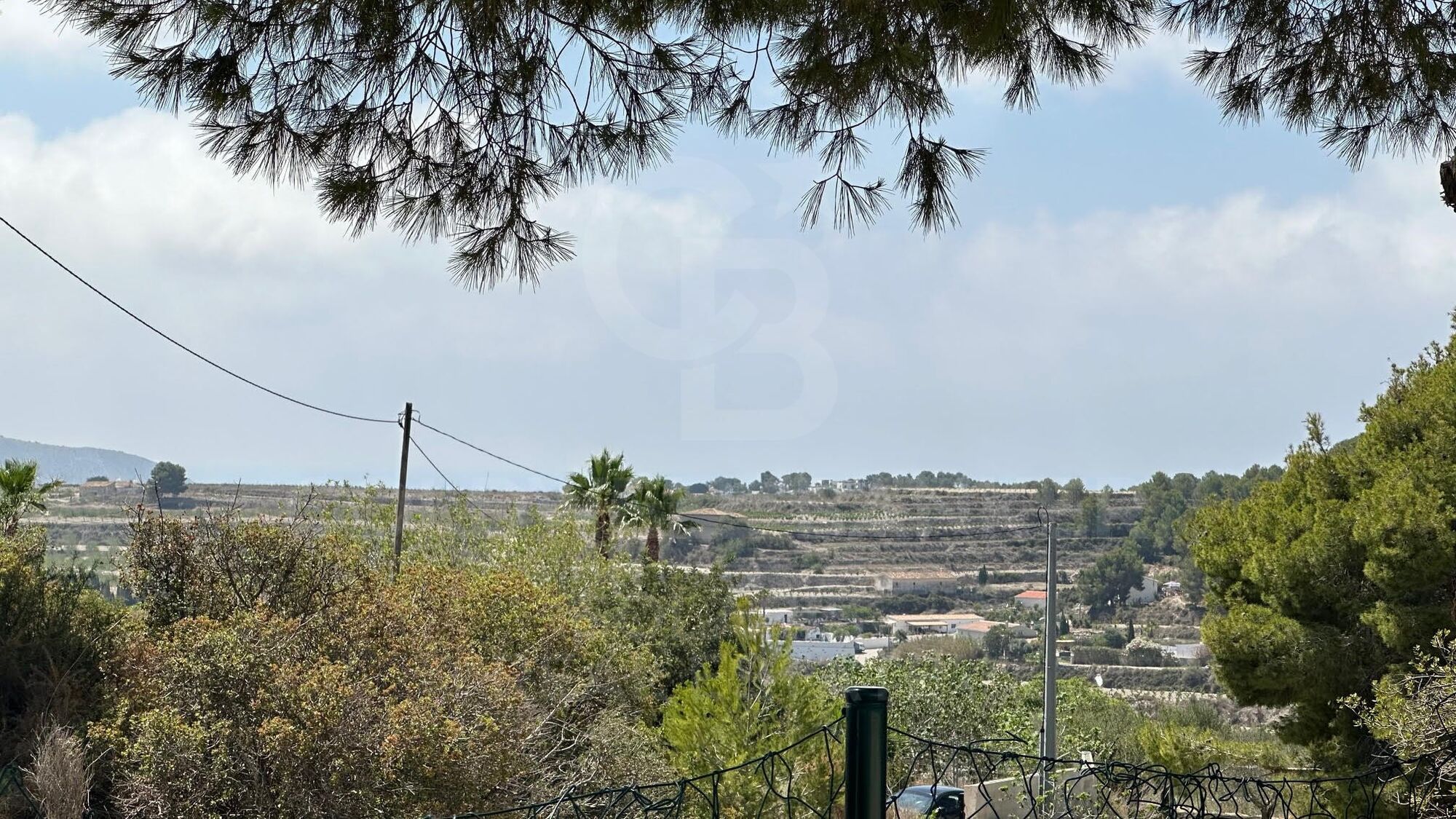 Parcela de 20.000m² con vistas panorámicas al mar y la montaña - Orientación Suroeste