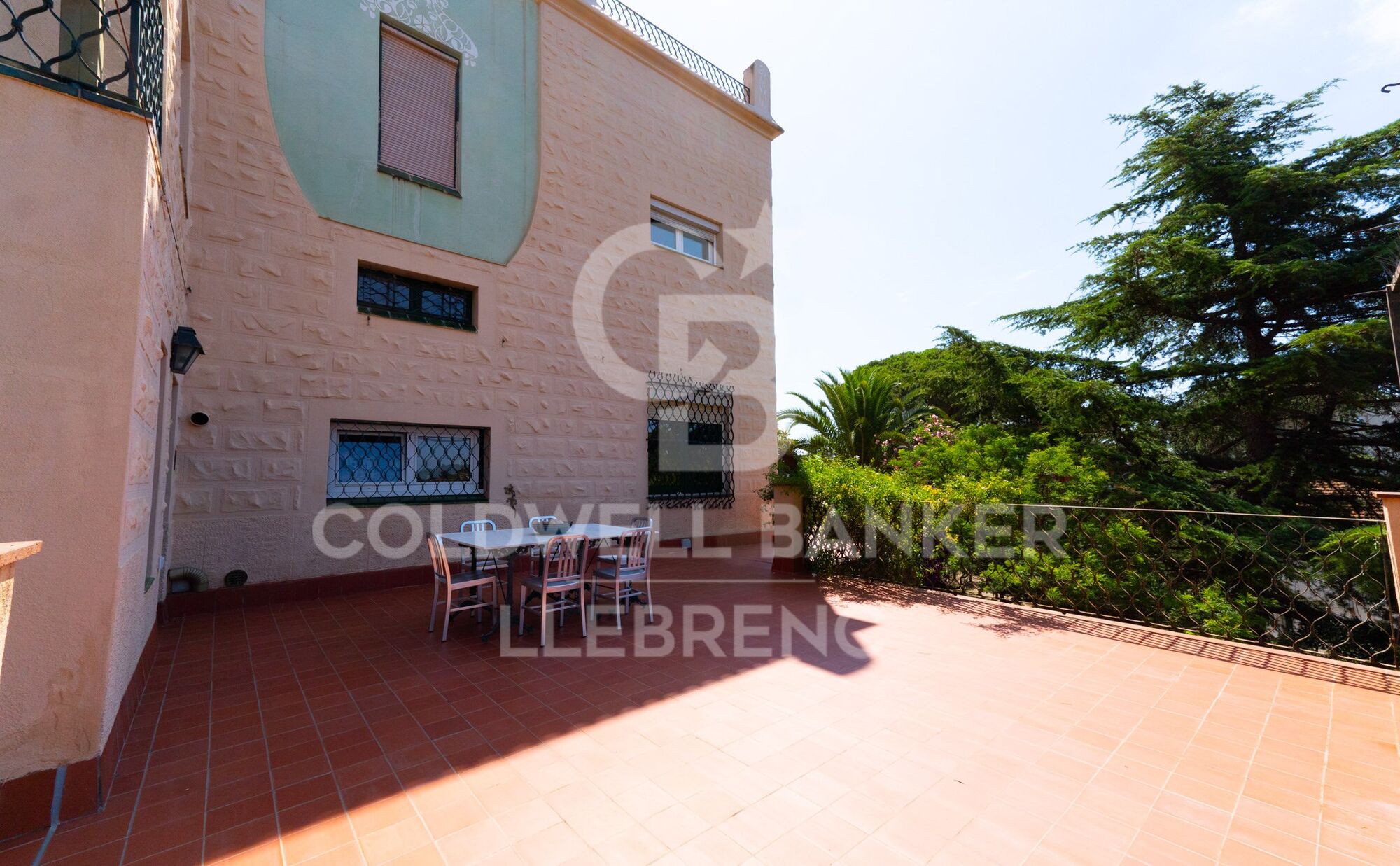 Haus 5 Schlafzimmer, 3 Stockwerke Verkauf Barcelona