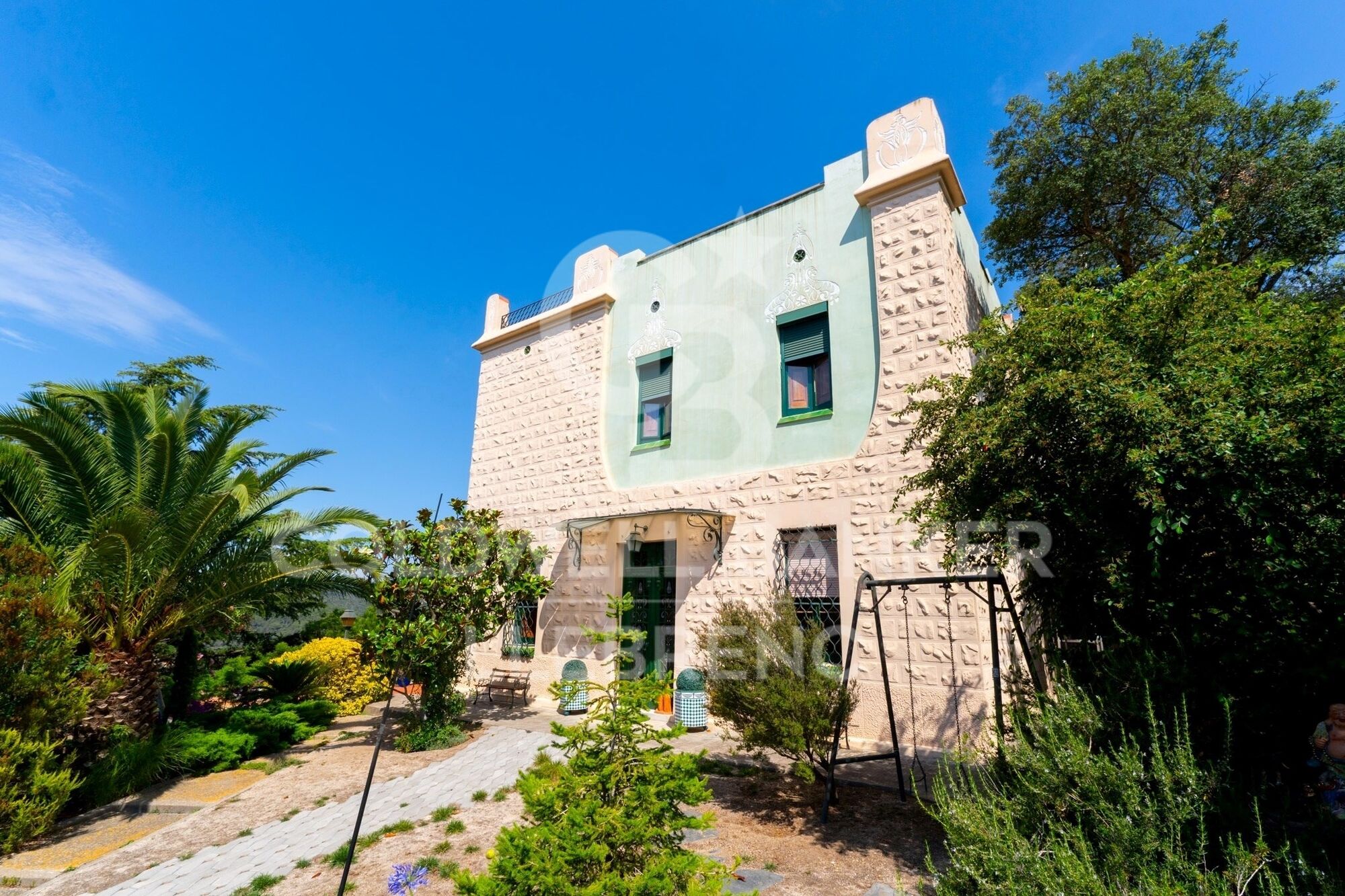 Haus 5 Schlafzimmer, 3 Stockwerke Verkauf Barcelona