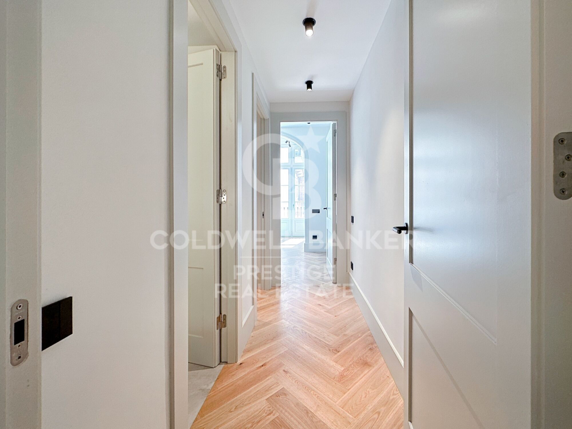 Appartement neuf exclusif dans un immeuble rénové sur le Passeig de Sant Joan.