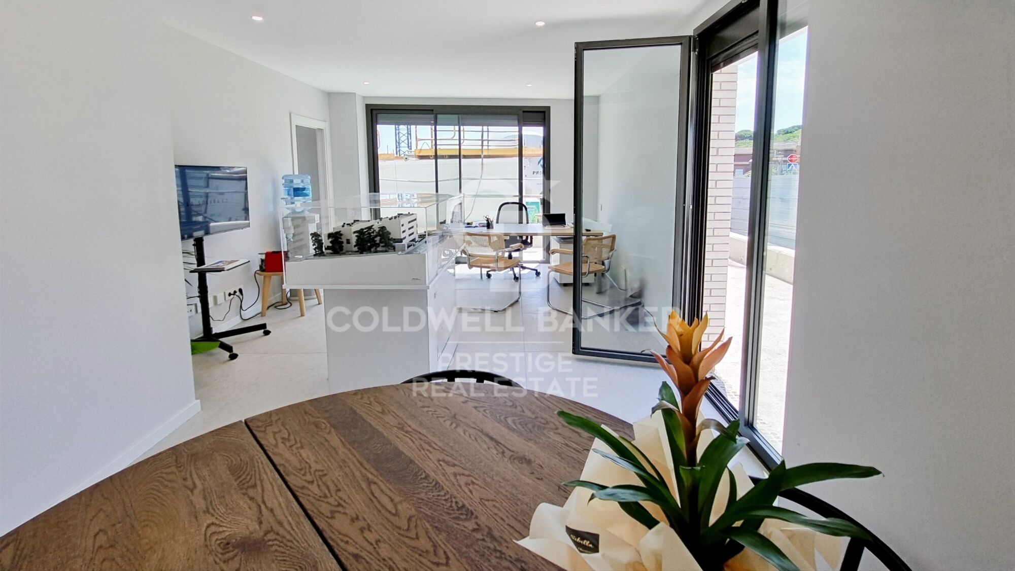 New construction apartment in Llavaneres delivered July 2025