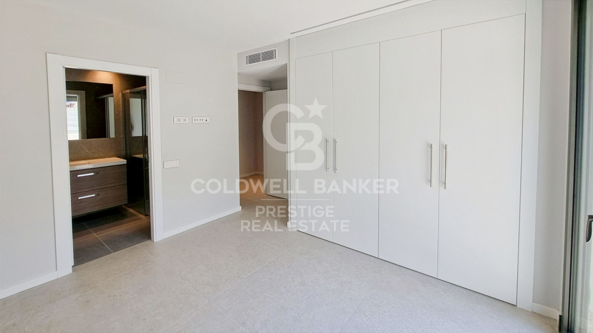 New construction apartment in Llavaneres delivered July 2025