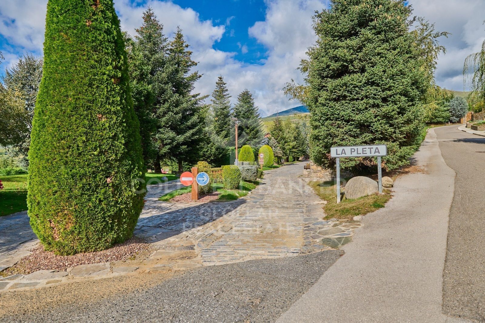 House 5 Bedrooms Sale Bolvir