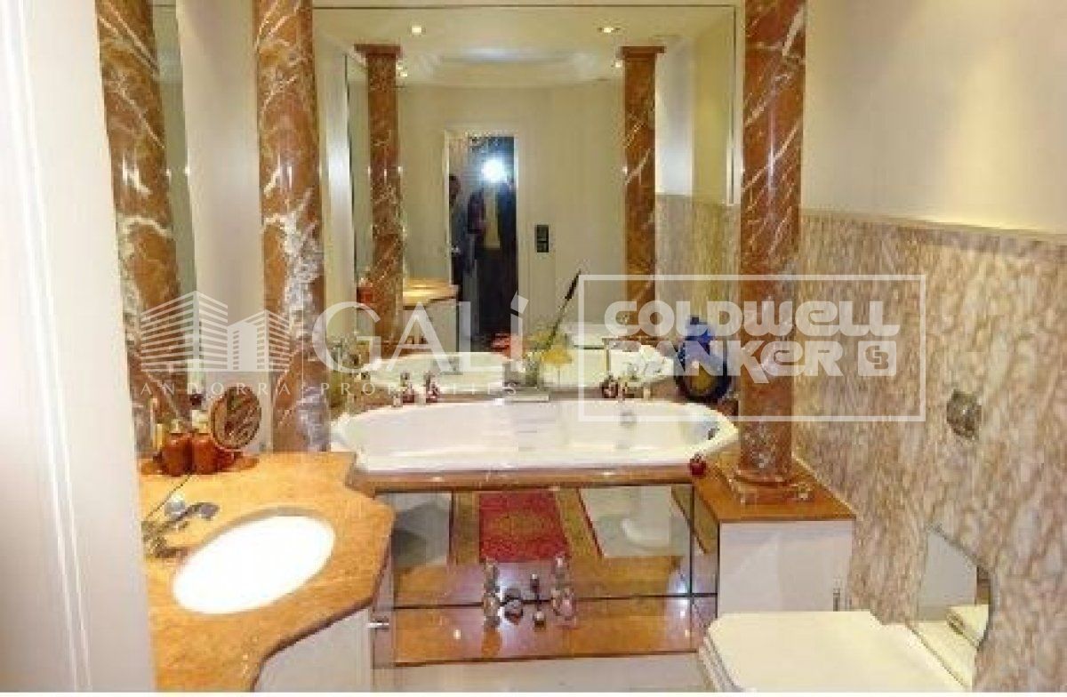 Villa 4 Bedrooms Sale Canillo