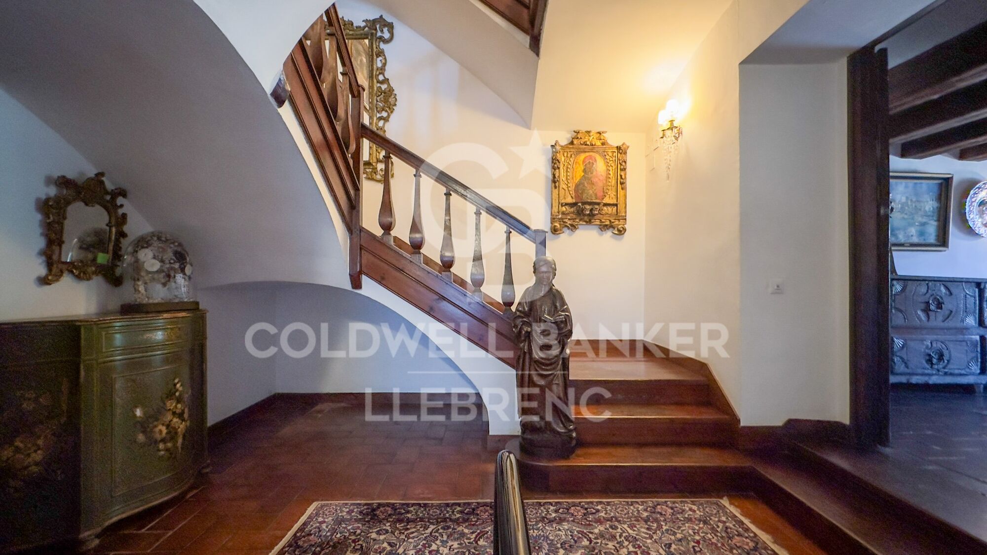 Descubre una masía única y espectacular en venta en el corazón de Vallvidrera