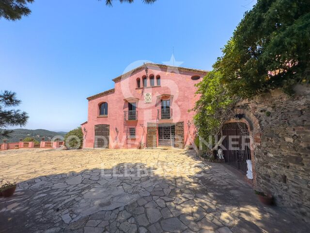 Discover a Unique and Spectacular Estate in the Heart of Vallvidrera