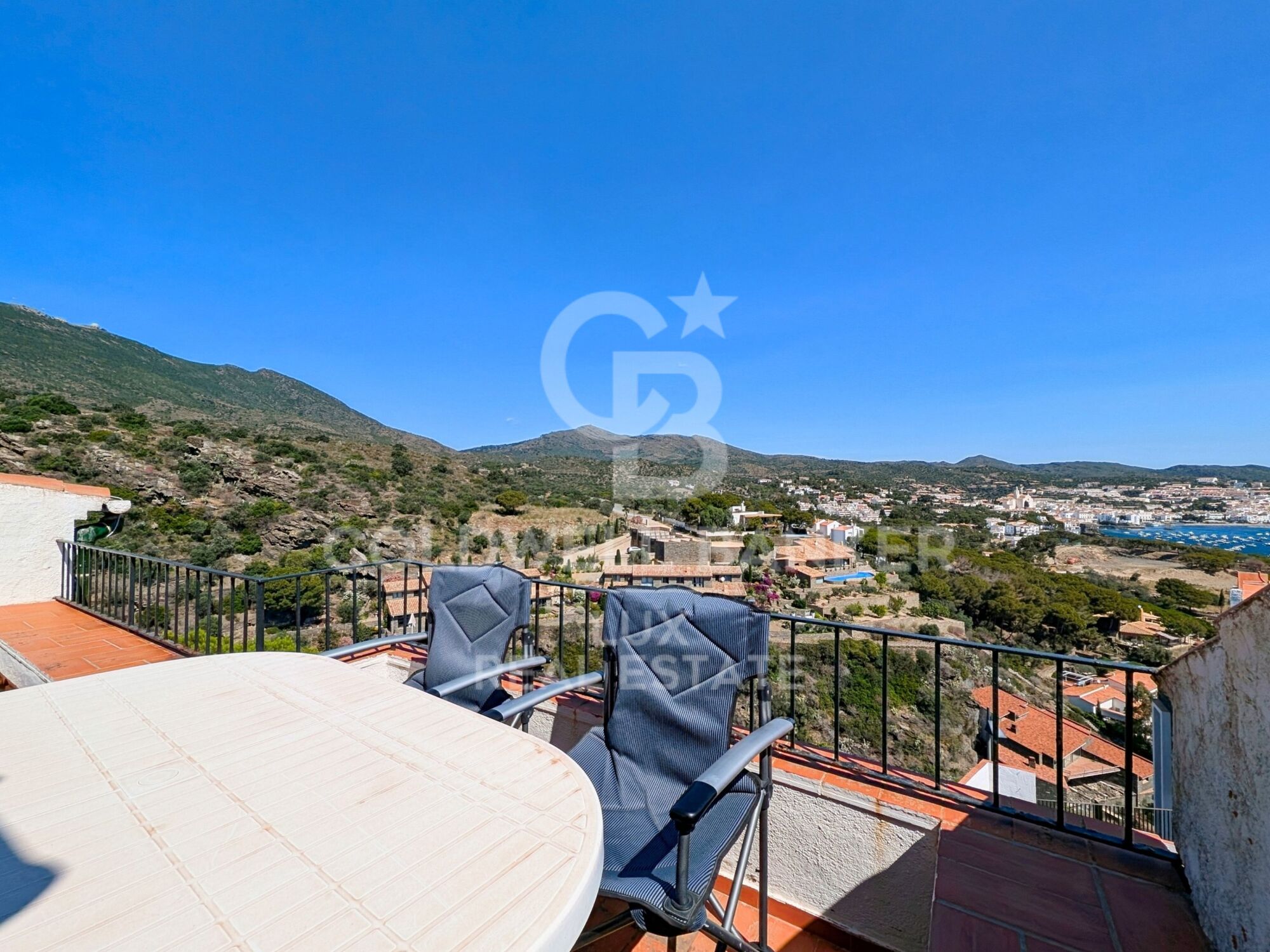 Charming house with spectacular sea views in Cadaqués