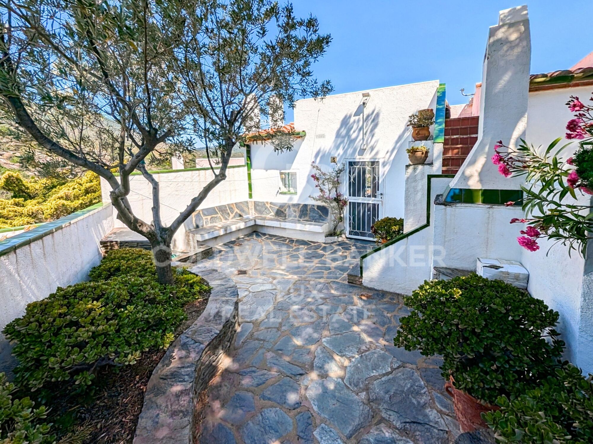 Charming house with spectacular sea views in Cadaqués