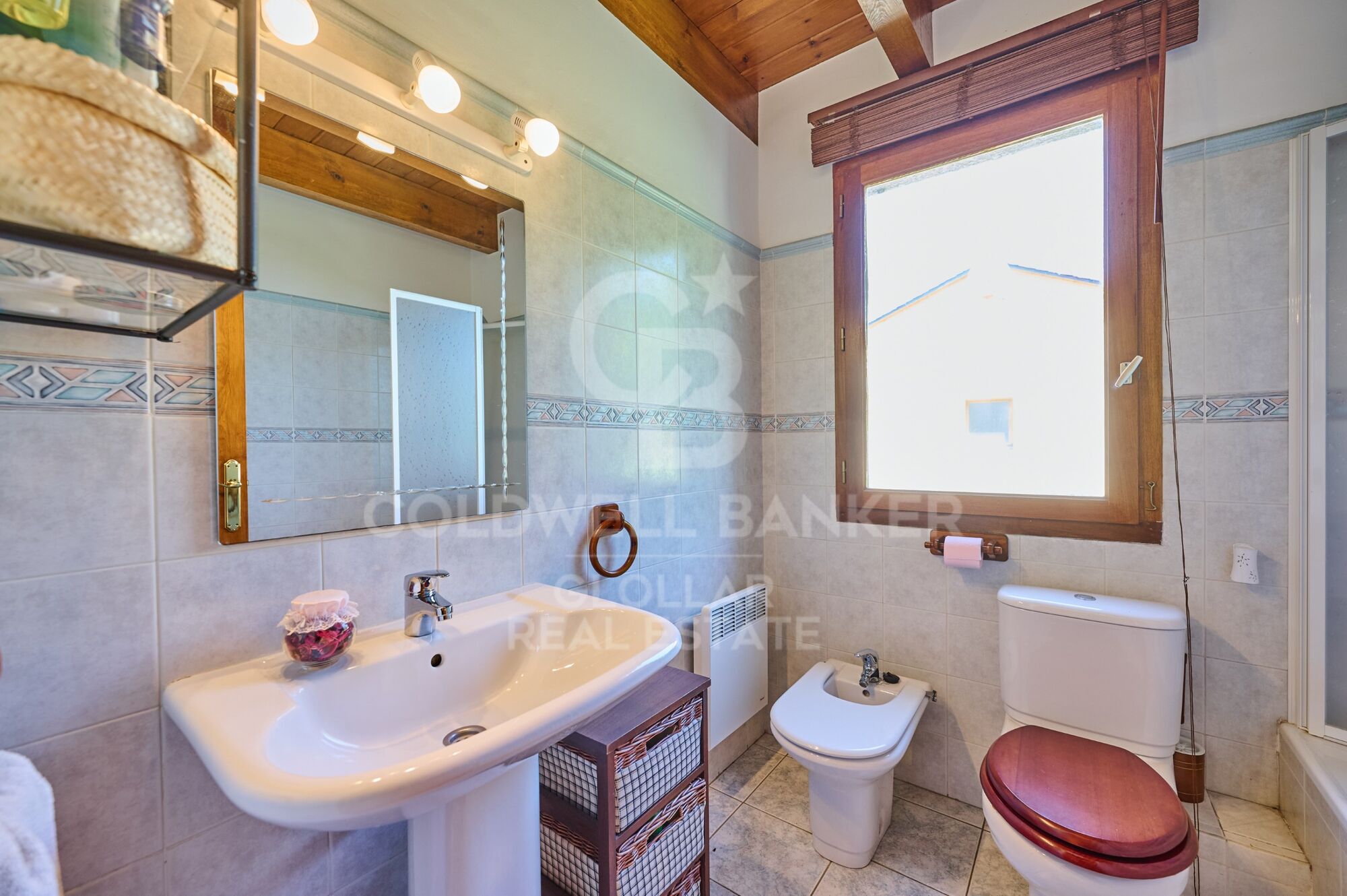 Acogedora casa pareada en Osséja con jardín privado