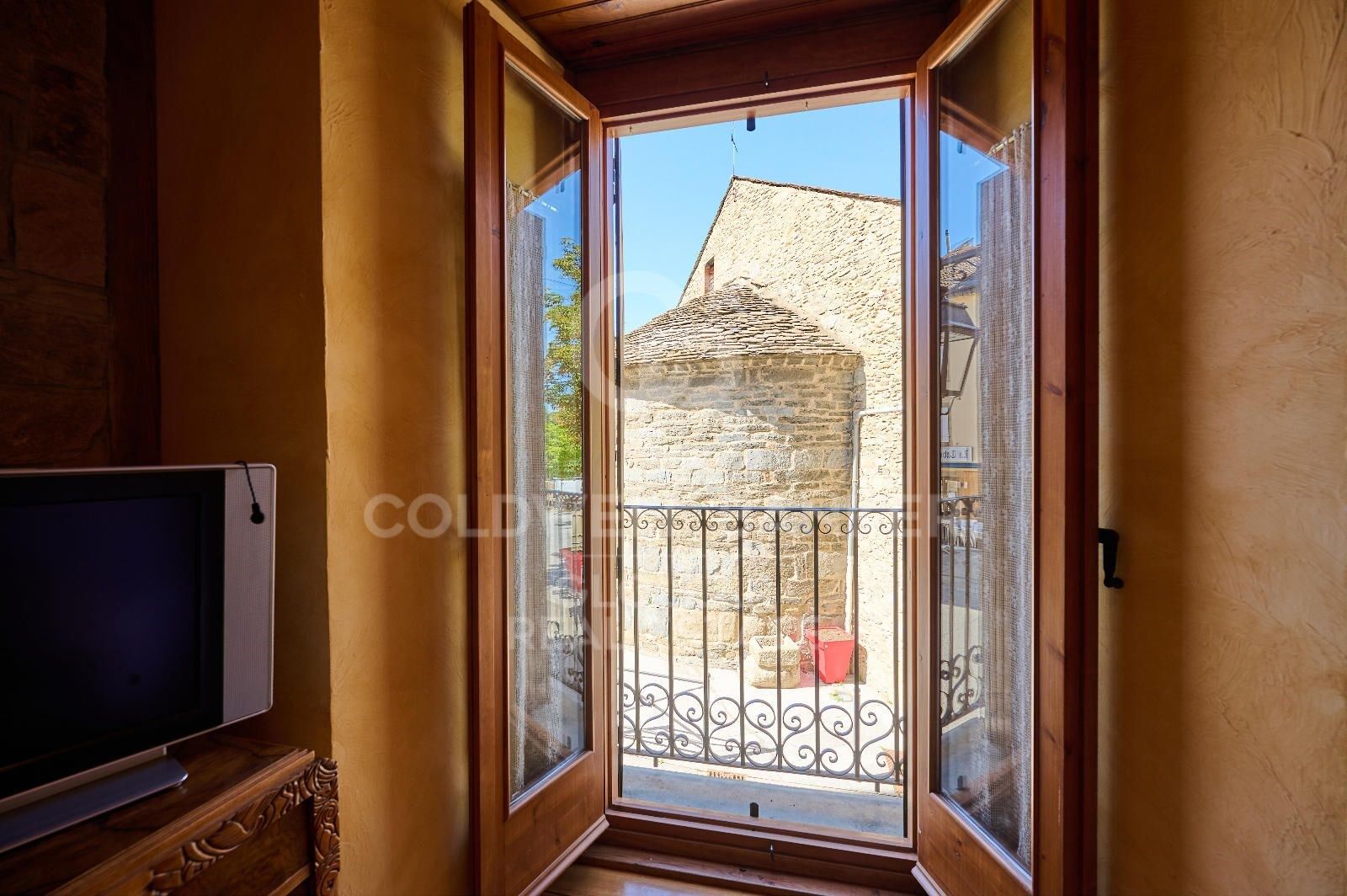 Apartment 1 Bedroom Sale Osséja