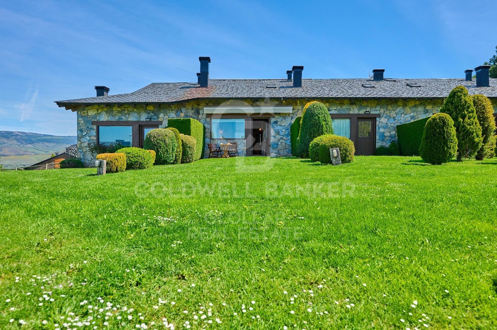 House in Sainte Léocadie