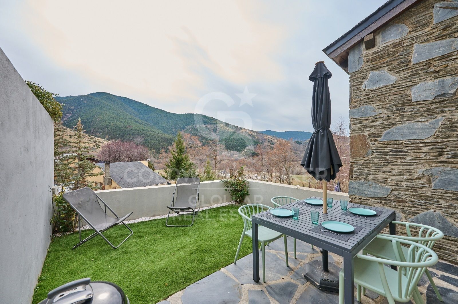 House 2 Bedrooms Duplex Sale Llo