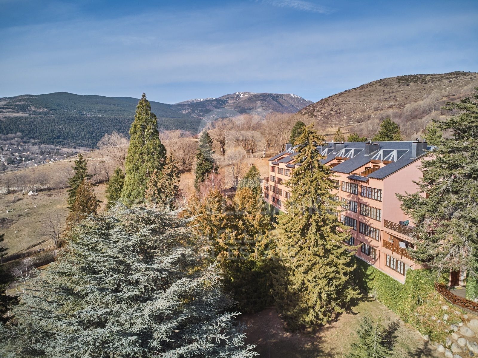 Apartment 2 Bedrooms Sale Enveitg