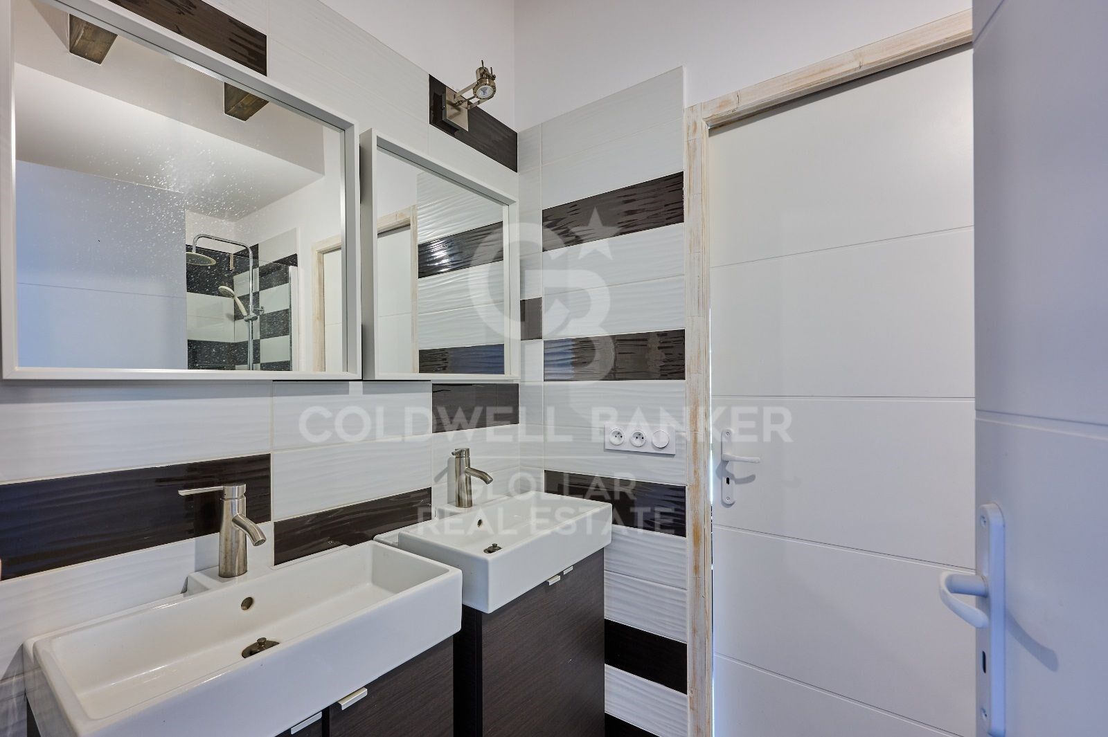 House 4 Bedrooms Triplex Sale Angoustrine-Villeneuve-des-Escaldes