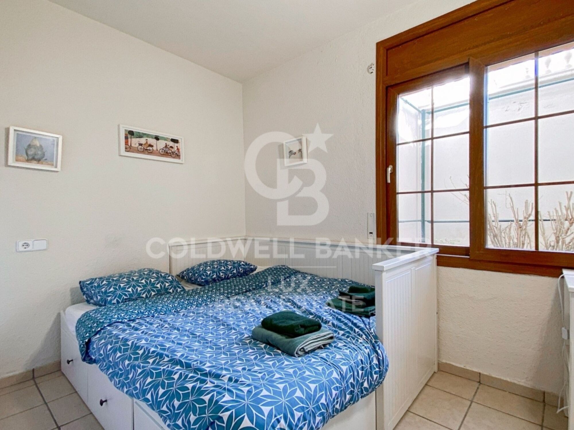 House with 12.5m mooring, quick access to the sea