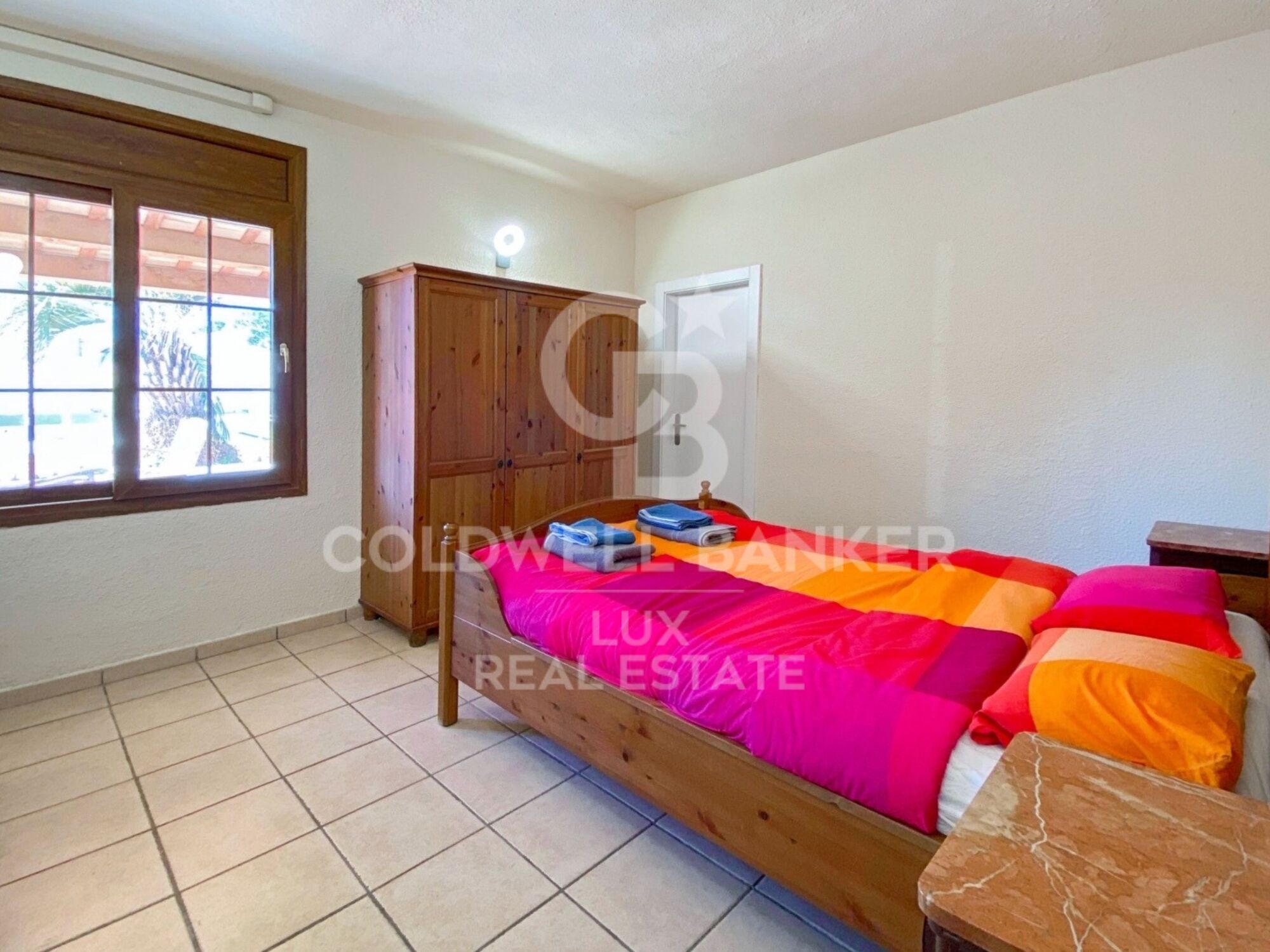 House with 12.5m mooring, quick access to the sea