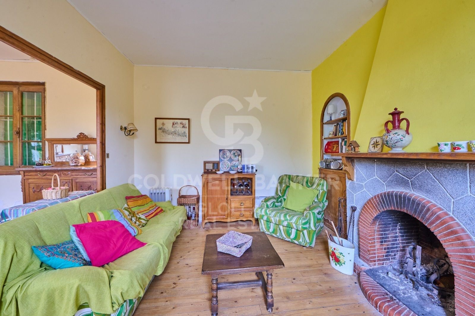 Village Sale Osséja