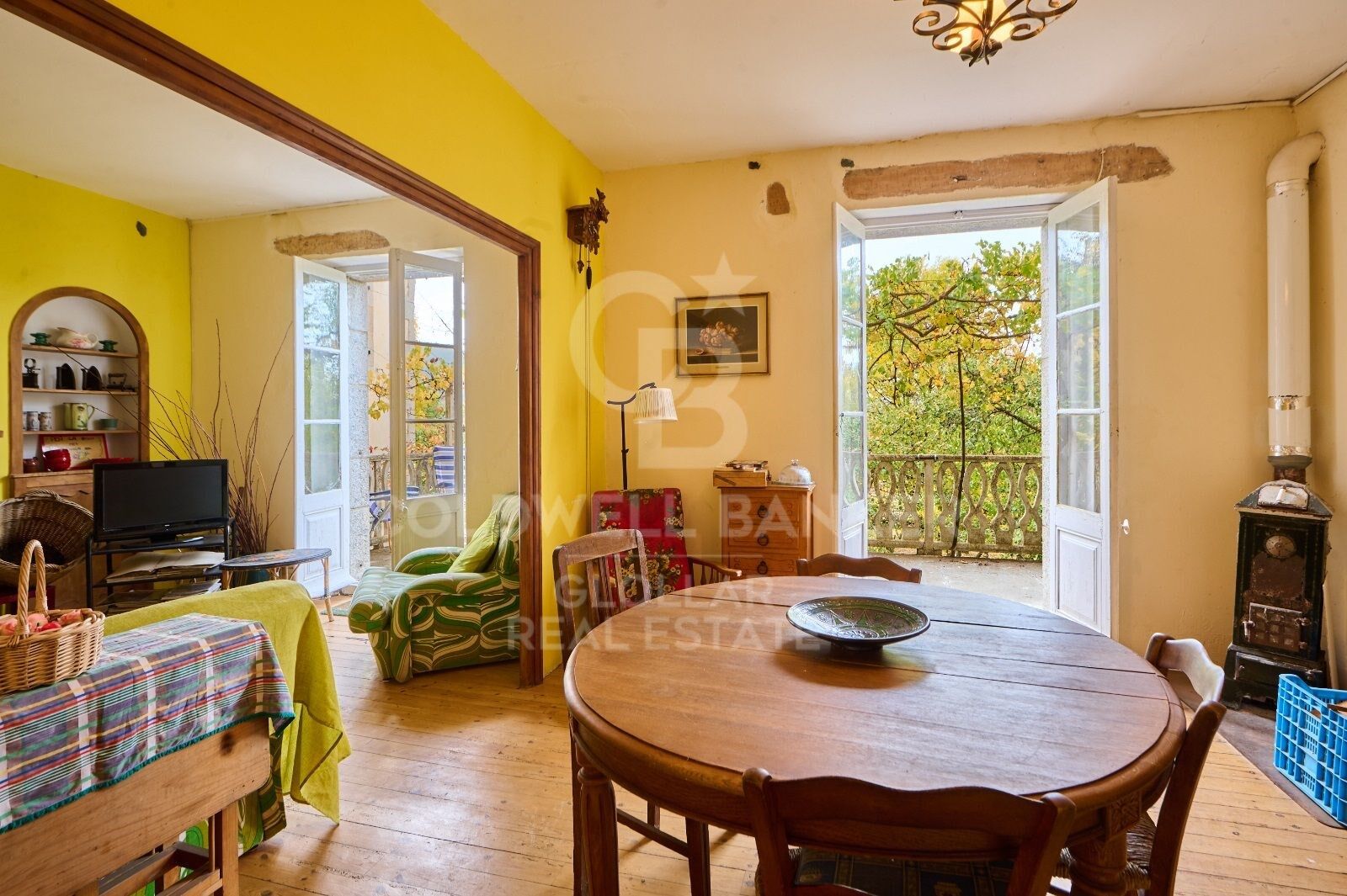 Village Sale Osséja