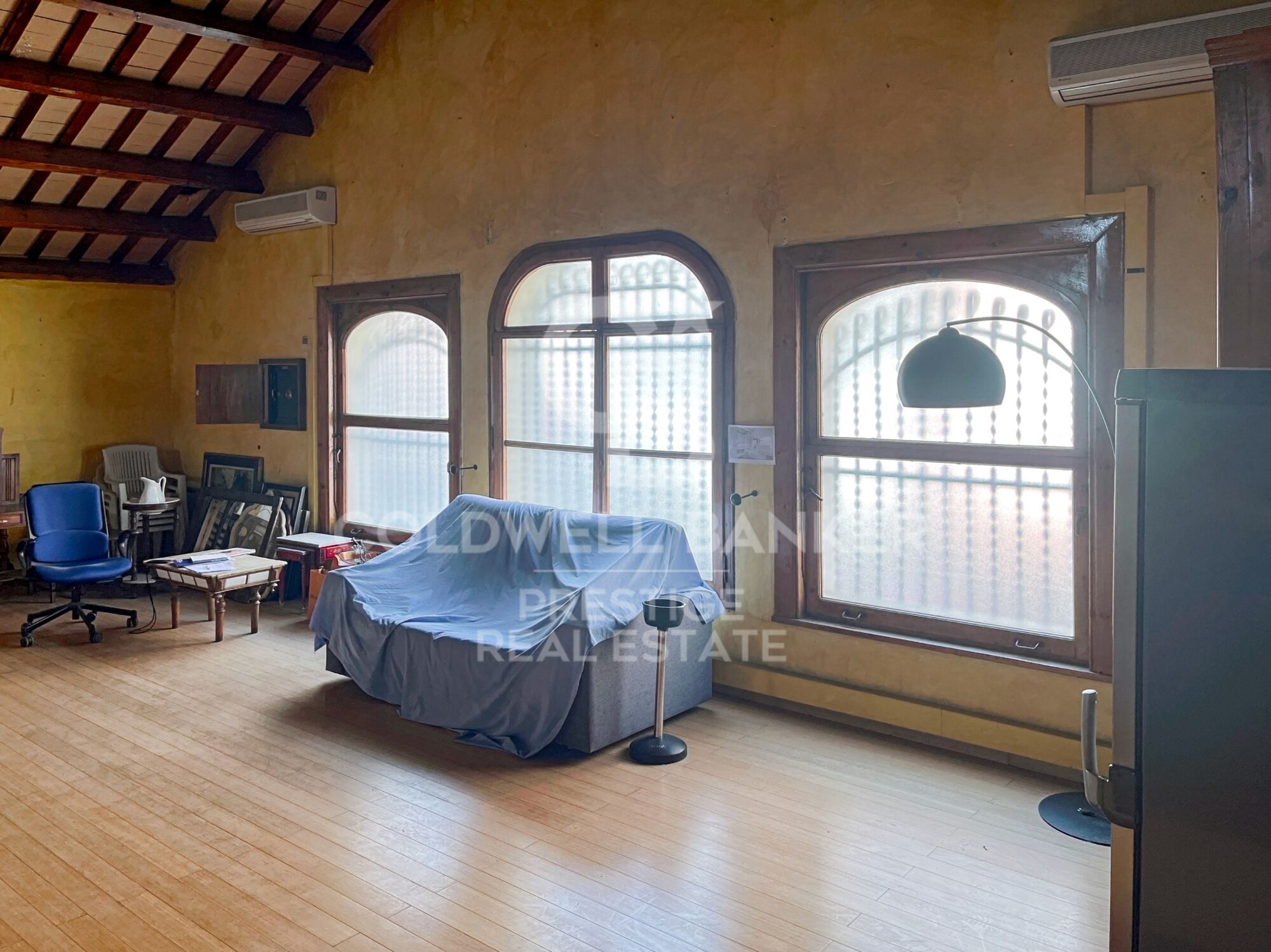 Listed building for sale in Santa Eulalia with a tourist license