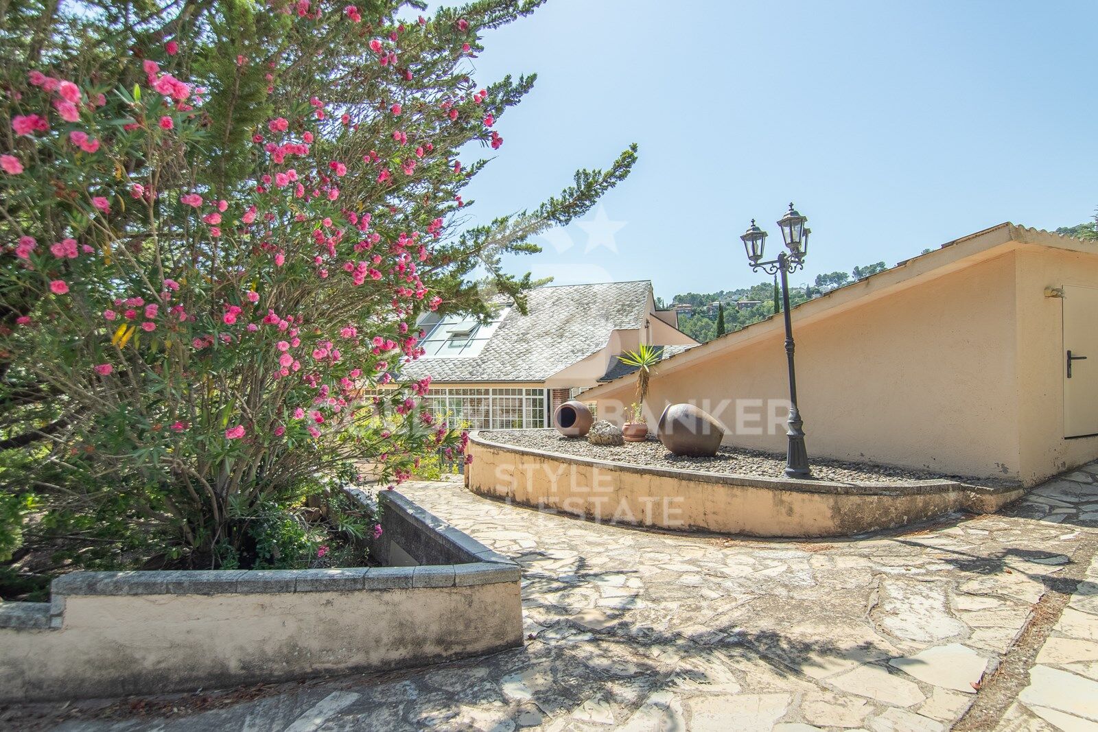 Espectacular casa inmersa en una bonita zona natural