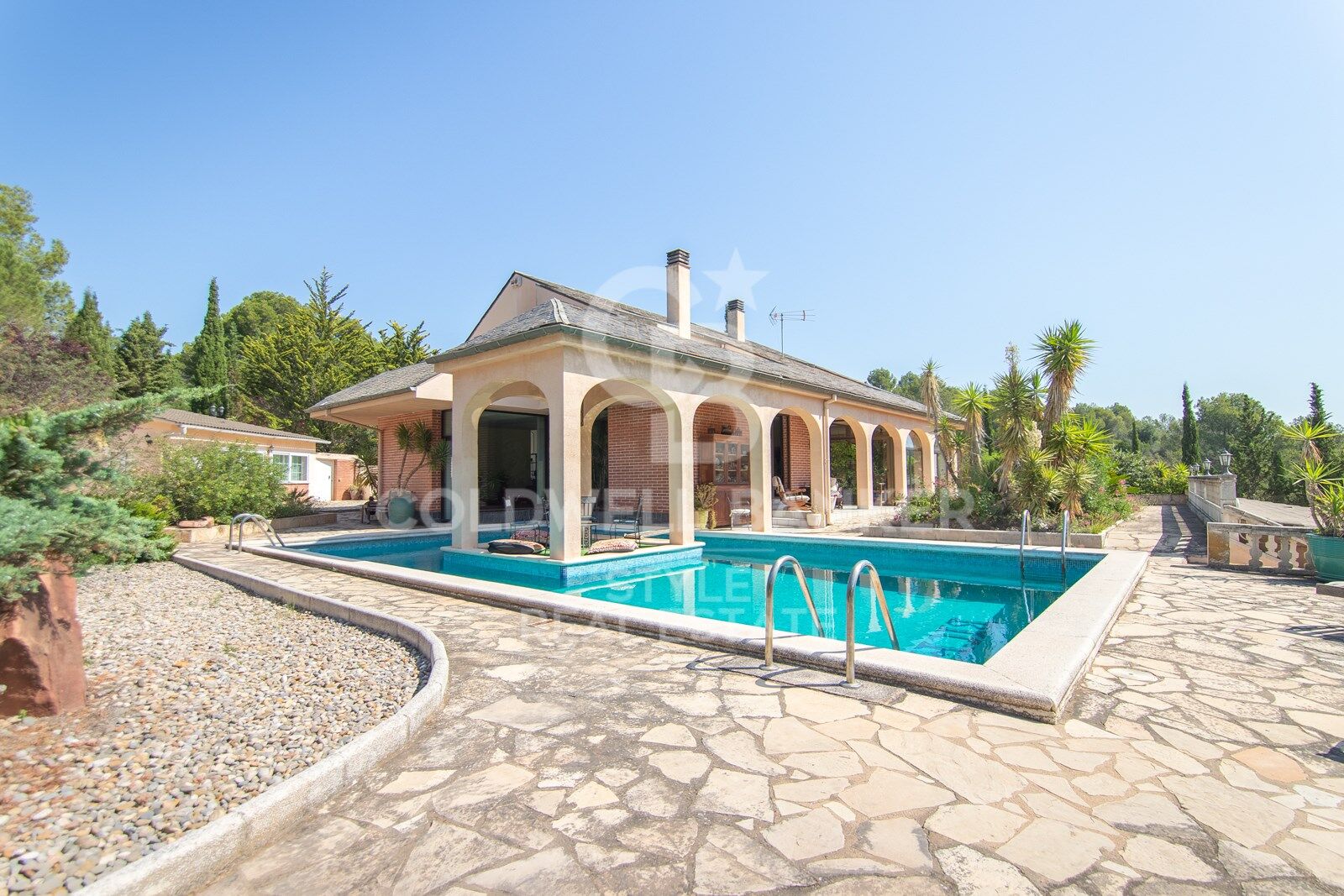 Espectacular casa inmersa en una bonita zona natural