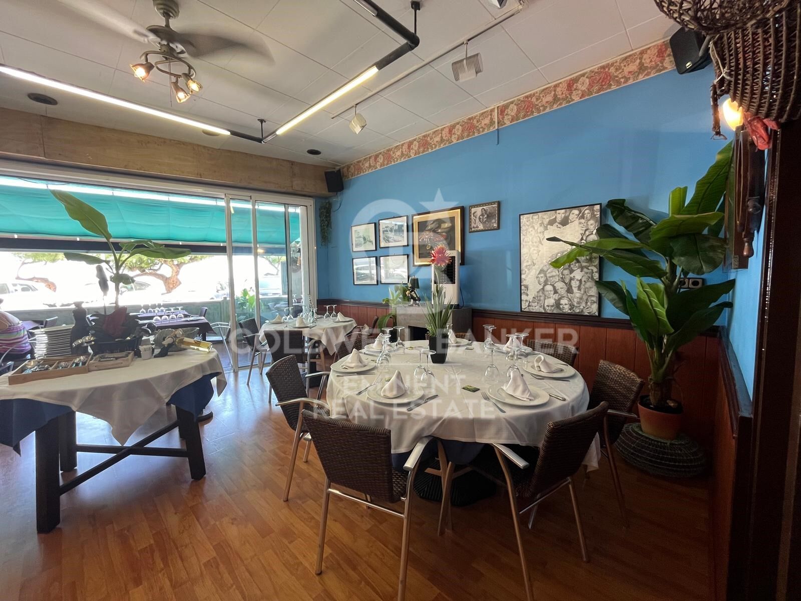 Unique Opportunity: Iconic Restaurant on the Promenade of l'Escala