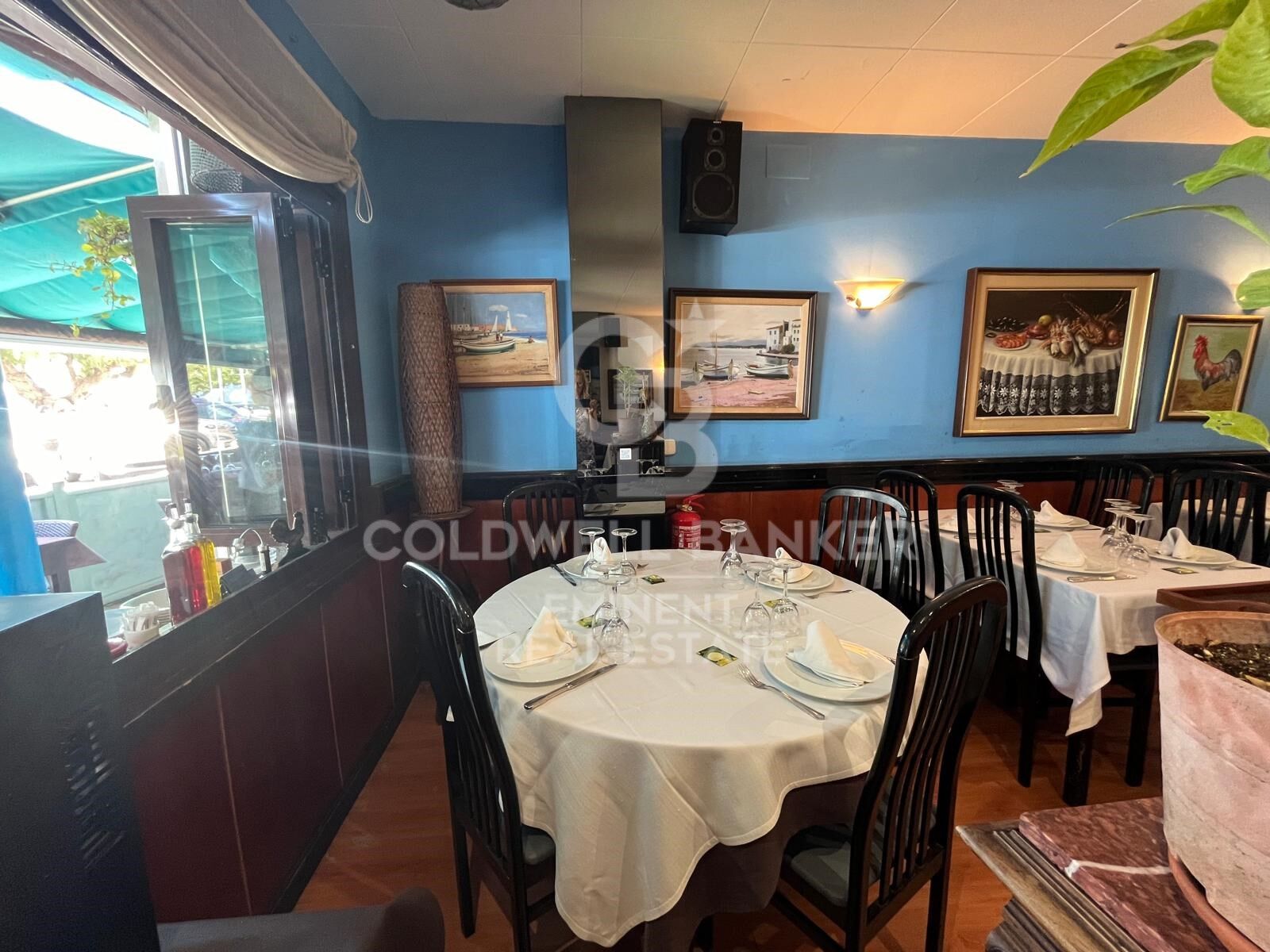 Unique Opportunity: Iconic Restaurant on the Promenade of l'Escala