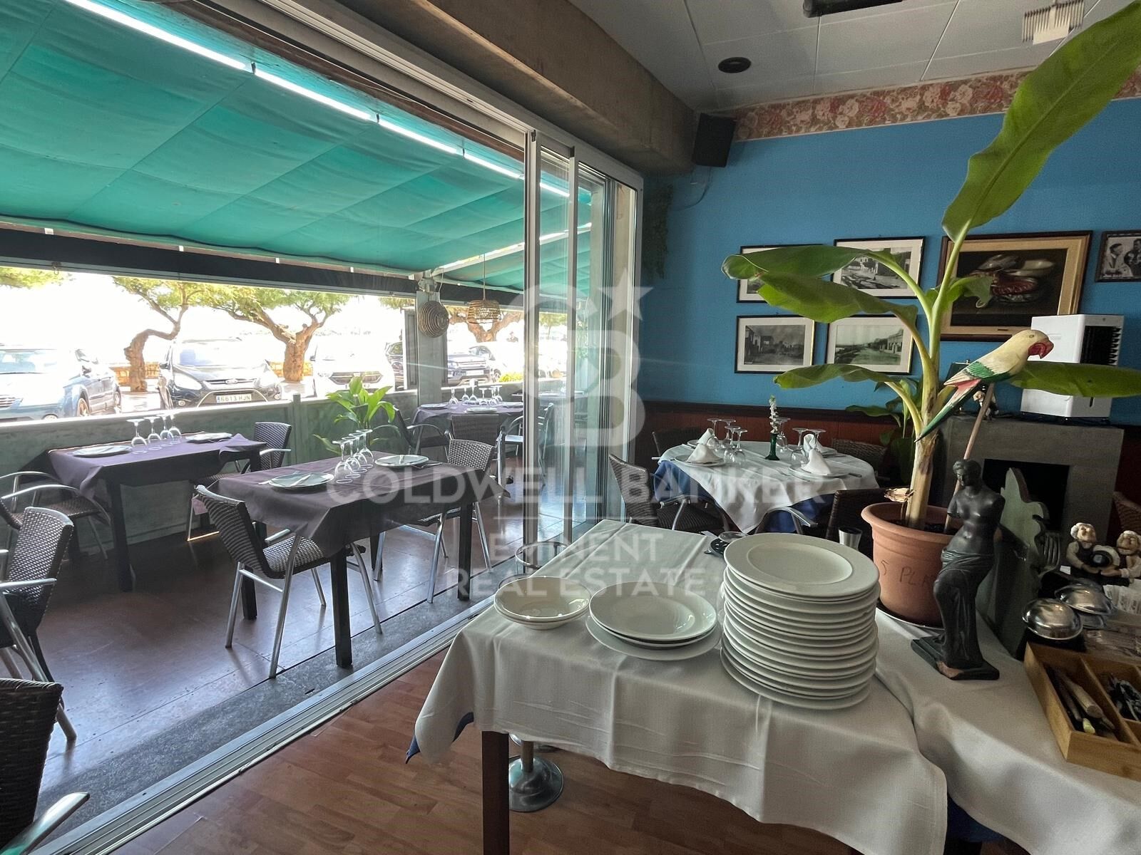 Unique Opportunity: Iconic Restaurant on the Promenade of l'Escala