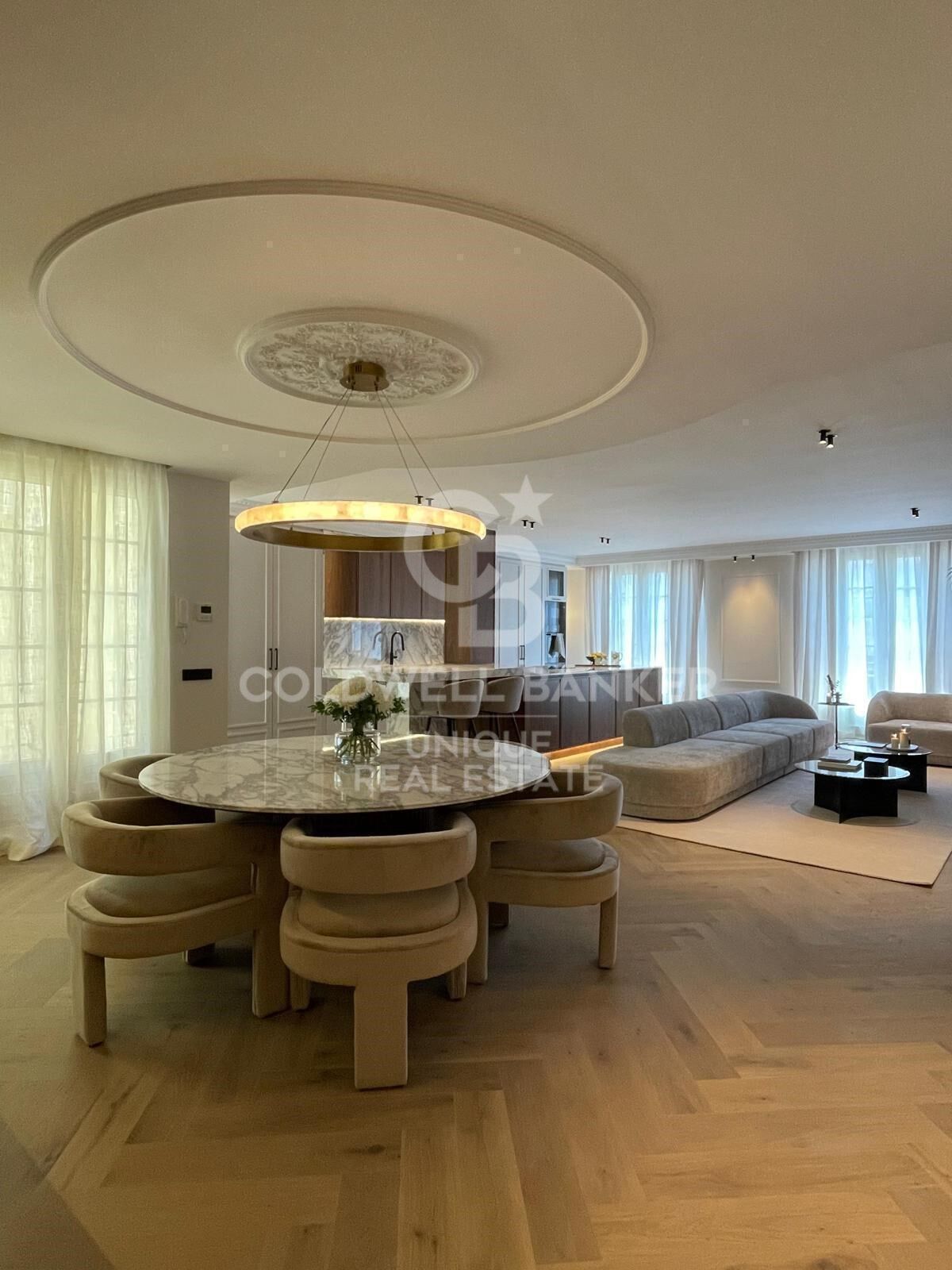 Spacious flat for sale in Salamanca district, Madrid