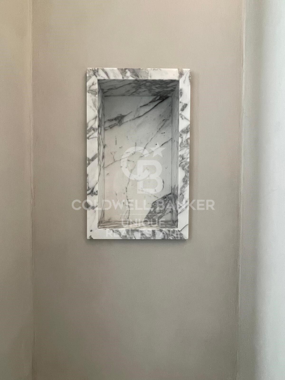 Spacious flat for sale in Salamanca district, Madrid