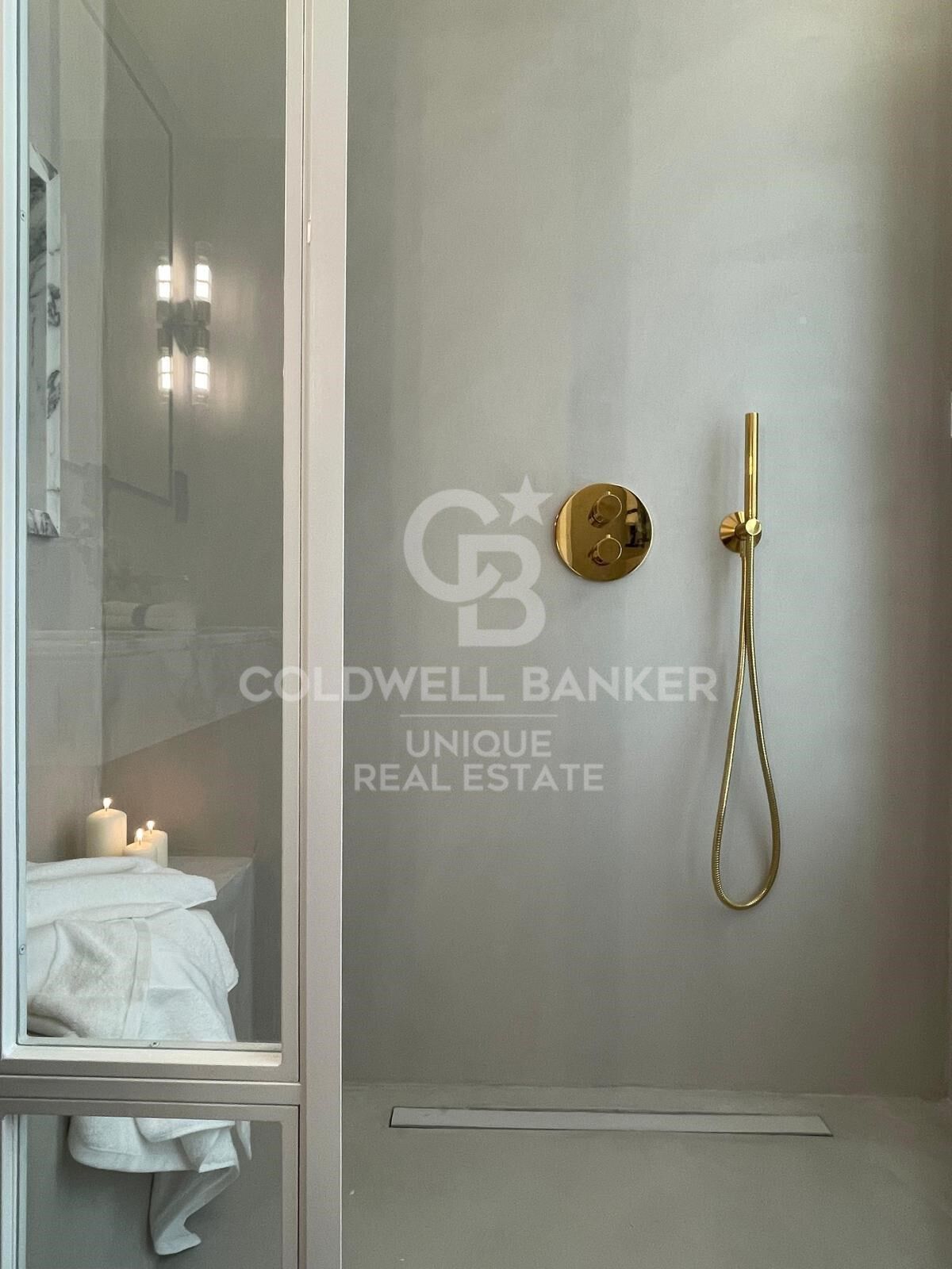 Spacious flat for sale in Salamanca district, Madrid