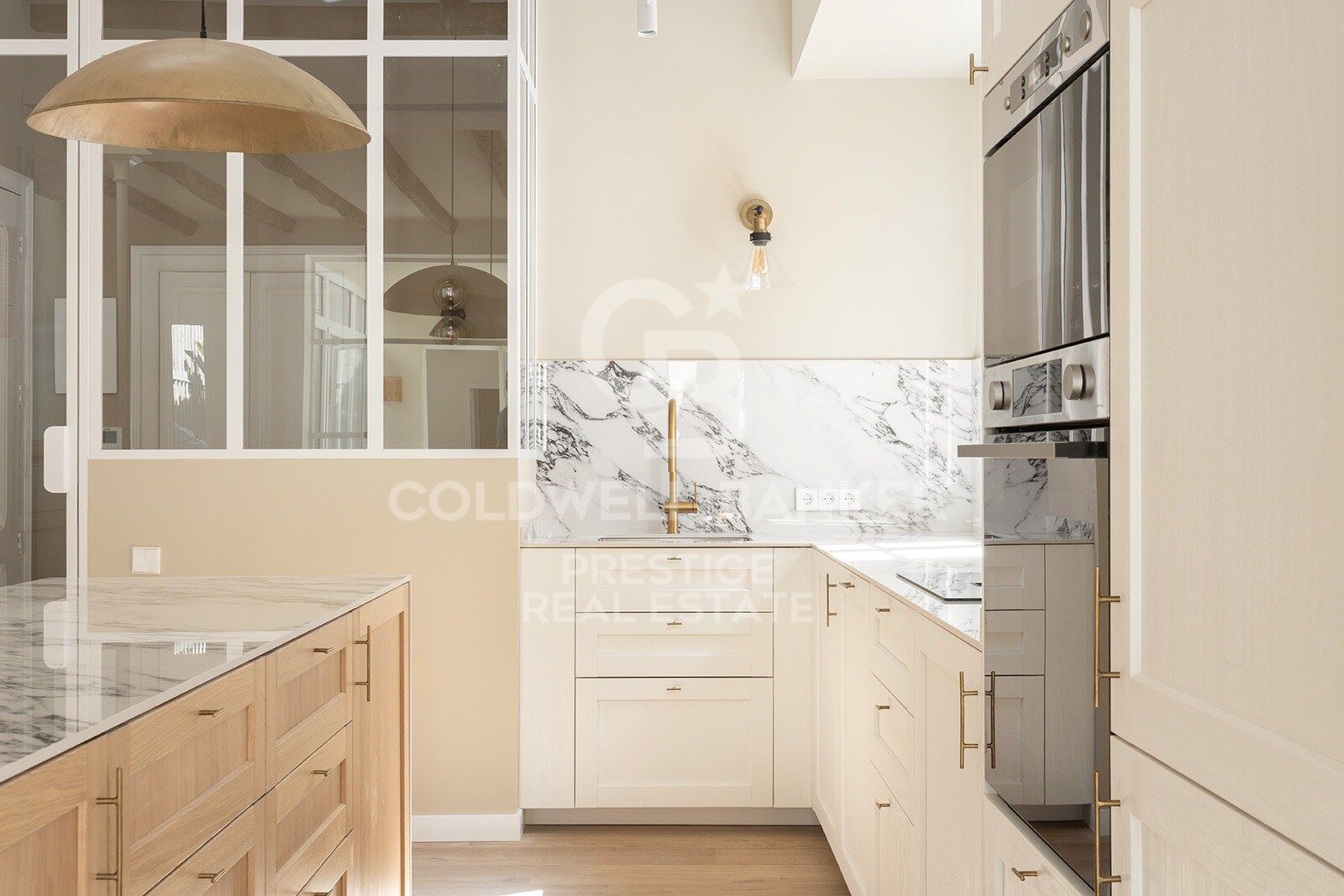 Ático en venta en calle de Lluís Vives (Gràcia)