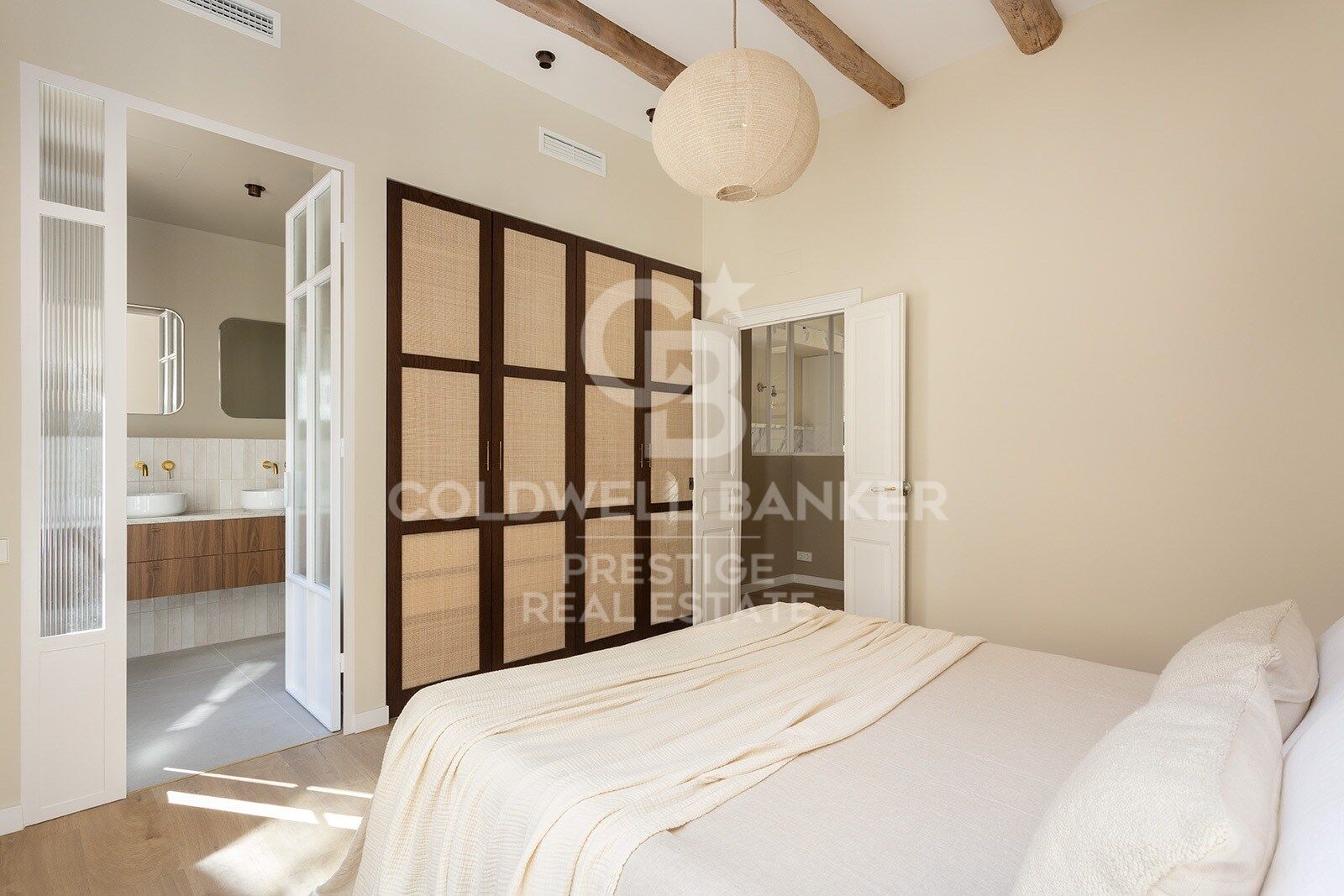 Ático en venta en calle de Lluís Vives (Gràcia)