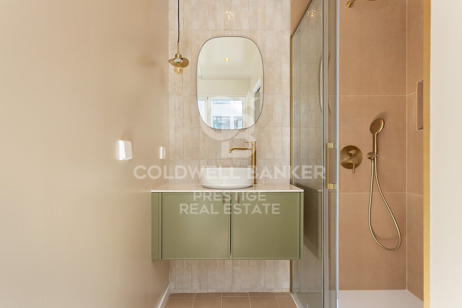Penthouse for sale on Lluís Vives Street (Gràcia)